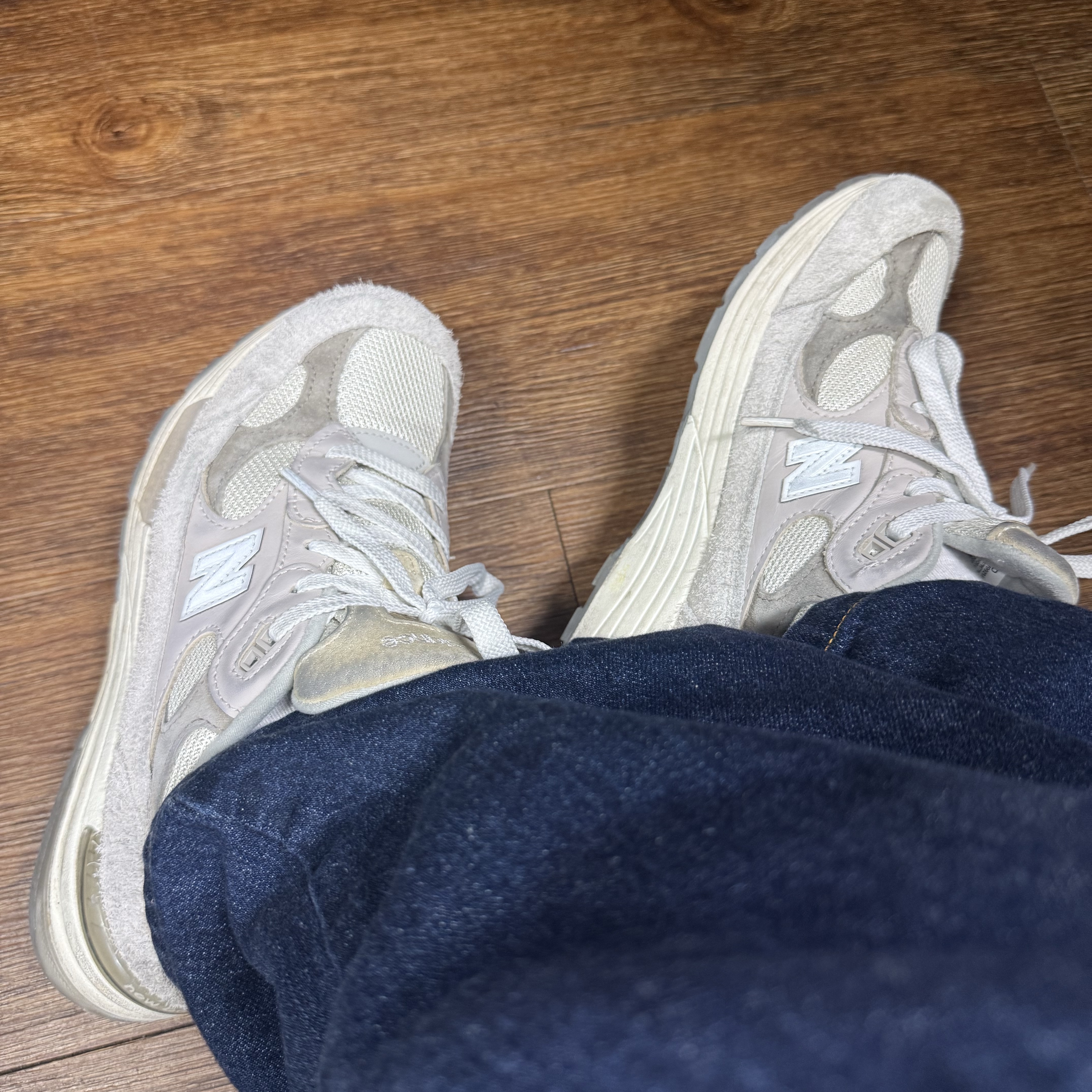 New Balance 992 Made in USA Moonrock Mushroom 착용 스타일
