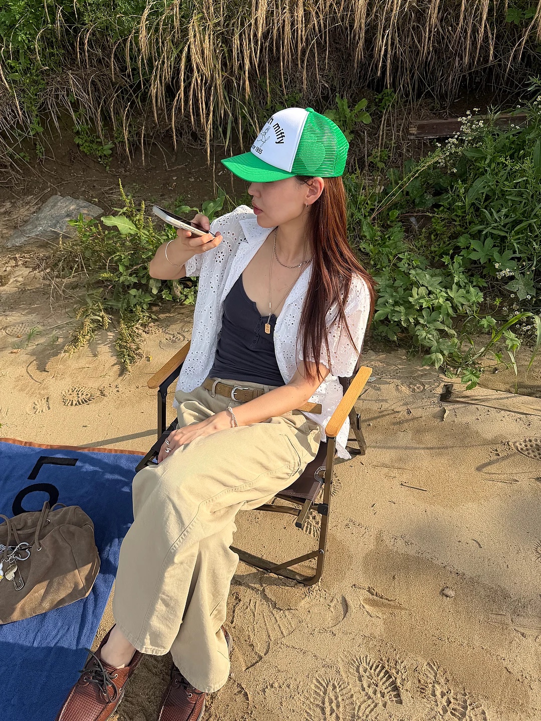 MILLO WOMEN x miffy Airborne Miffy Trucker Cap Green, MILLO WOMEN x miffy Miffy & Friends Key Ring Orange 착용 스타일 - 2