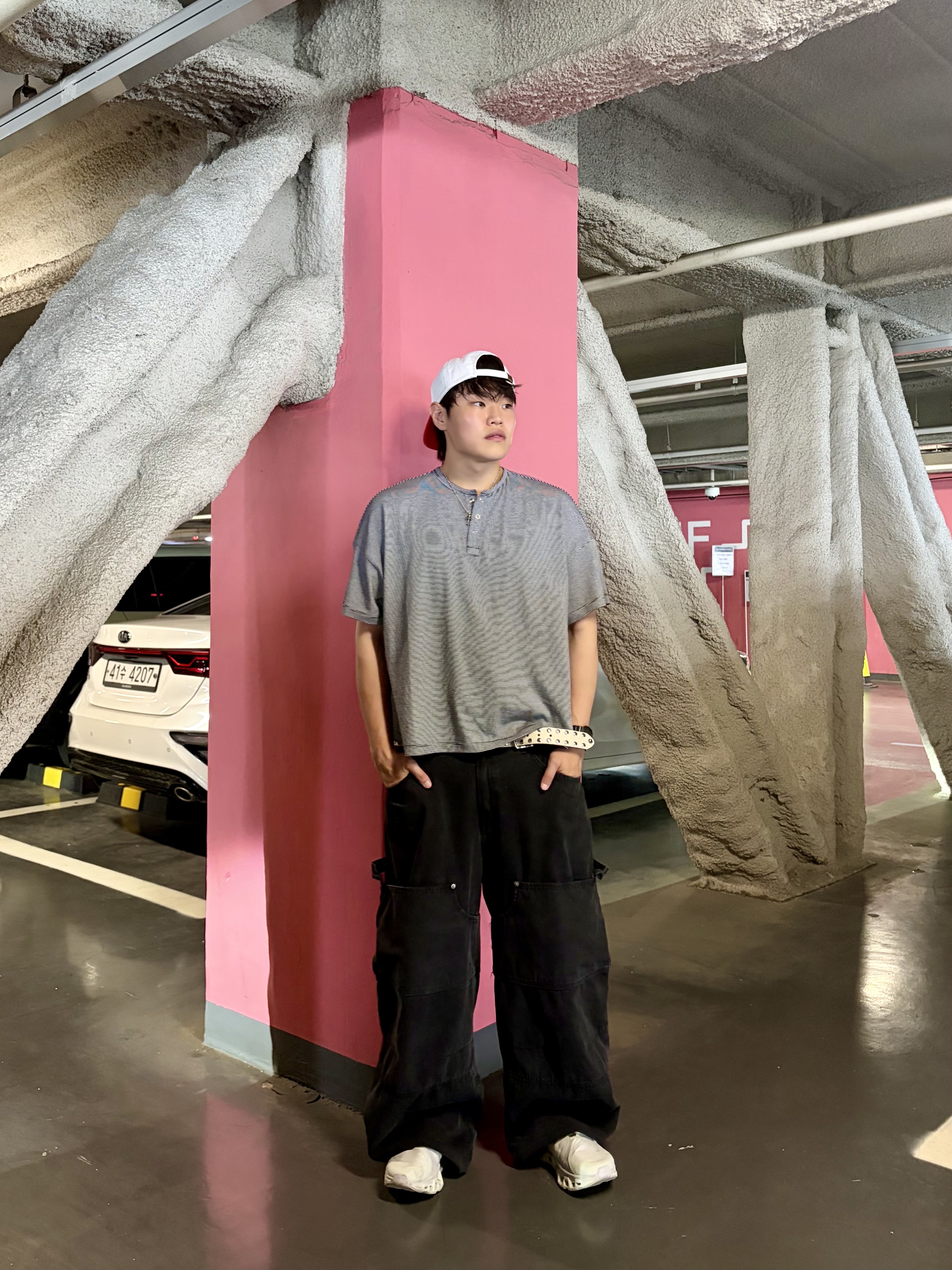 On Running x Post Archive Faction (Paf) Cloudmonster 2 Vapor Frost, Nonnod Double knee cover pants Vintage black 착용 스타일 - 3
