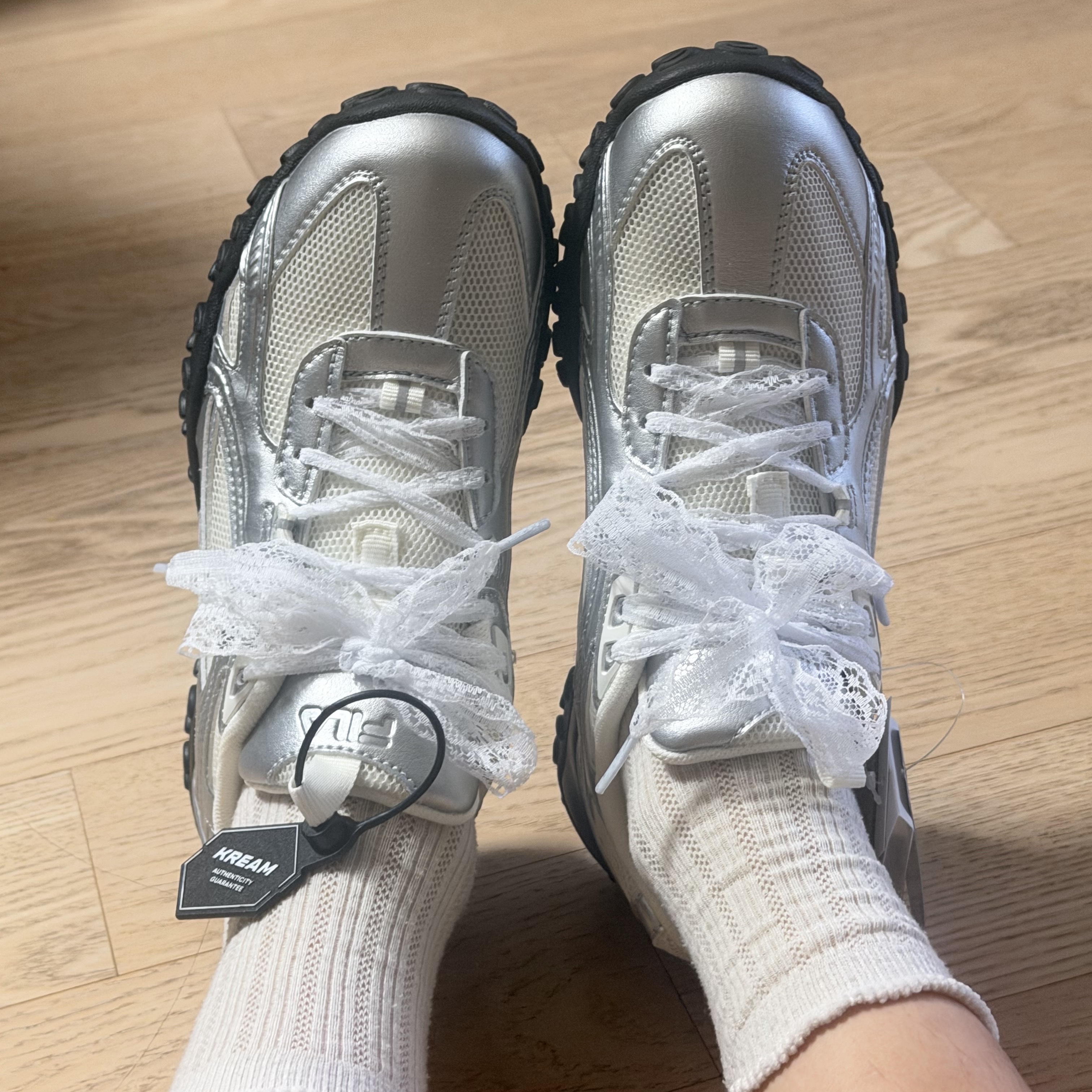 Fila Echappe MS Silver Moon 착용 스타일 - 3