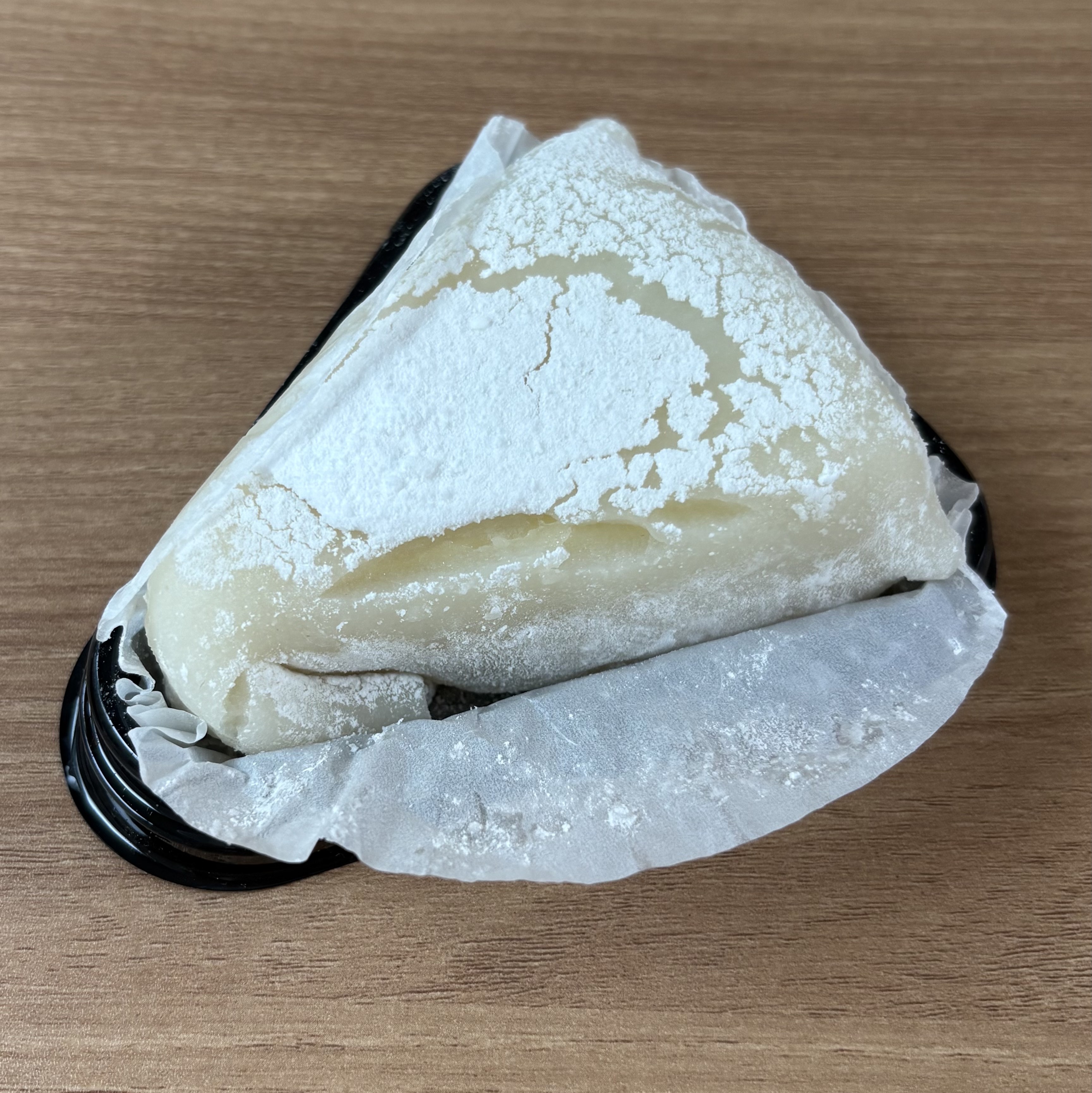 [KREAM 단독] What A Bread Mochi Cheesecake 착용 스타일 - 2