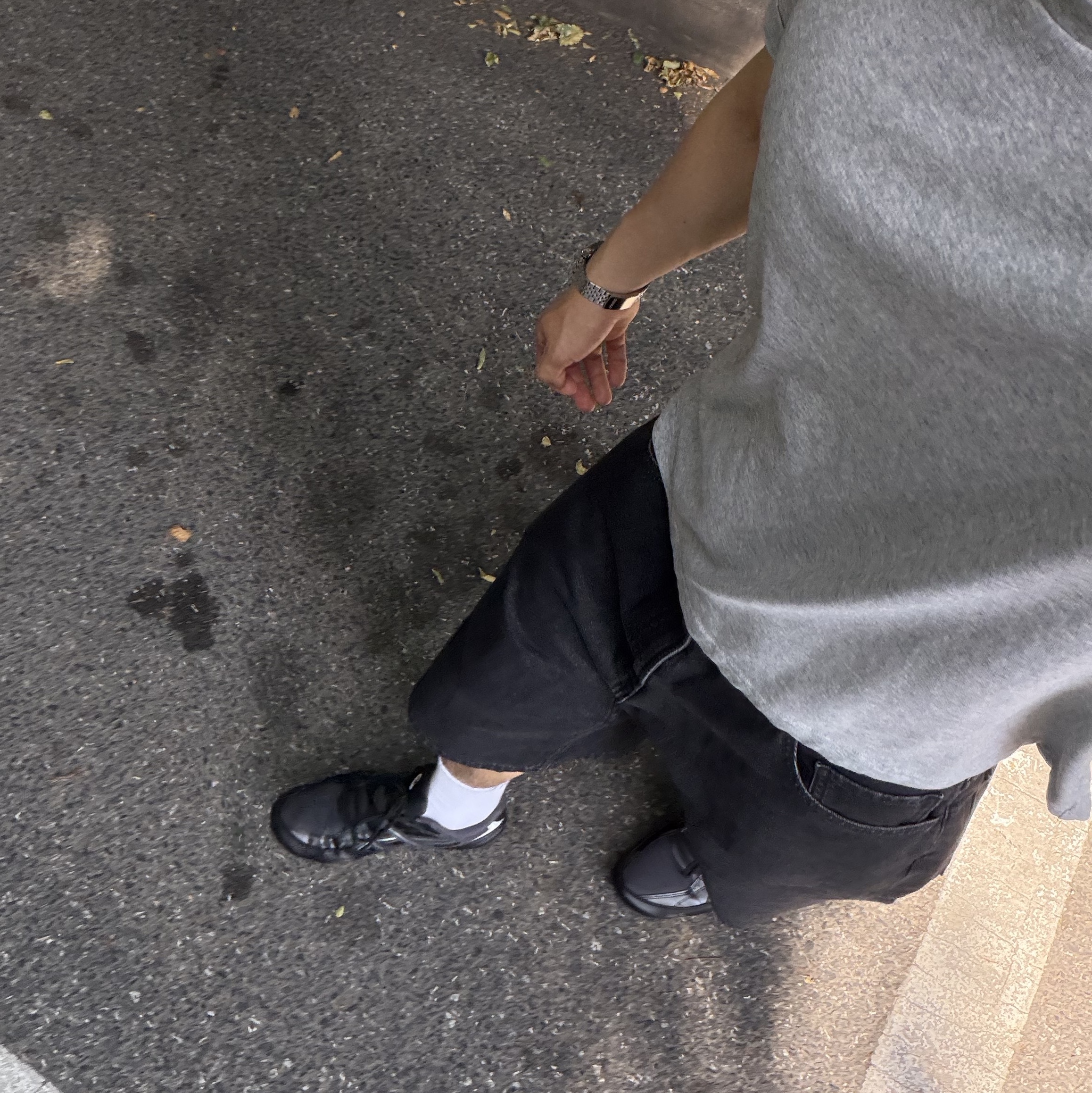 Asics Hypersync Graphite Grey Black 착용 스타일