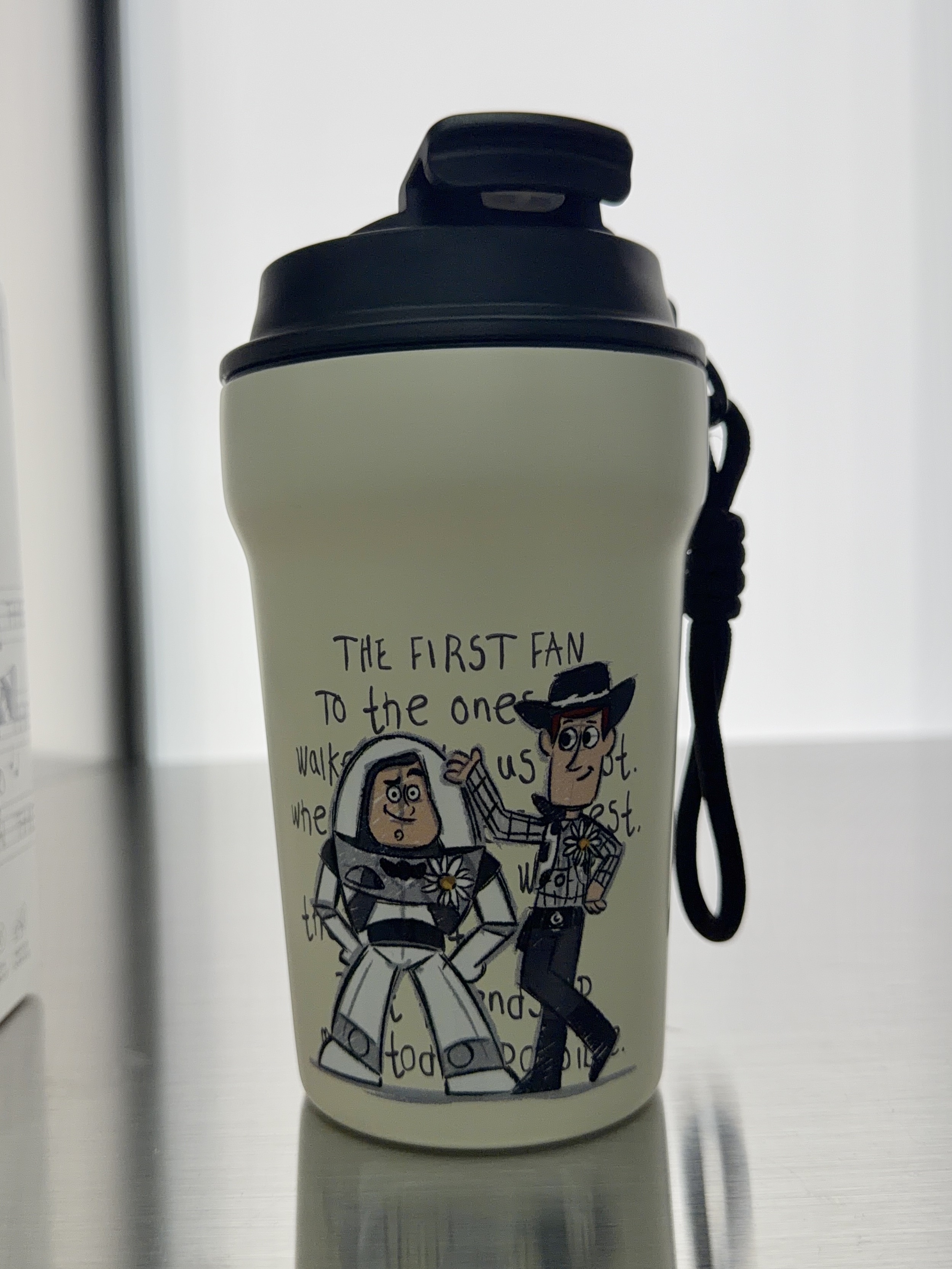 Peaceminusone x Toy Story The First Fan Stainless Steel Tumbler, Peaceminusone x Toy Story The First Fan Plush Keyring Sealed Case (1 Blind Box) 착용 스타일 - 1