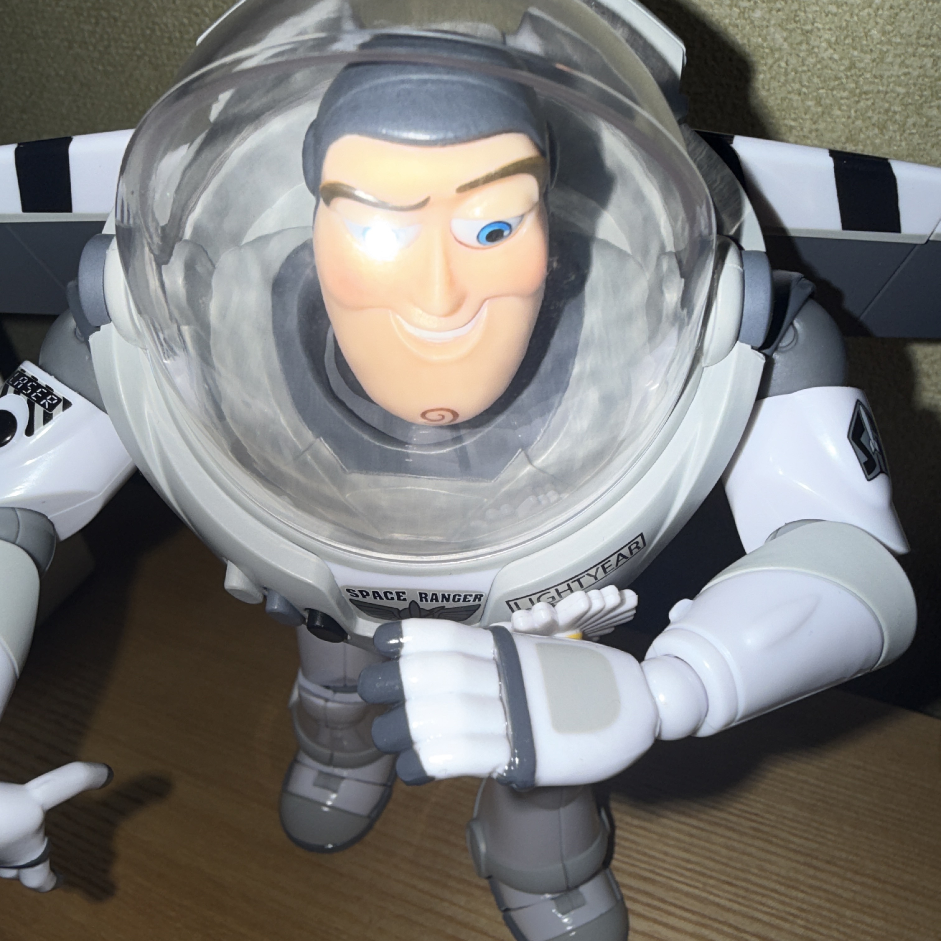 Peaceminusone x Toy Story The First Fan Action Figure Woody, Peaceminusone x Toy Story The First Fan Action Figure Buzz 착용 스타일 - 2