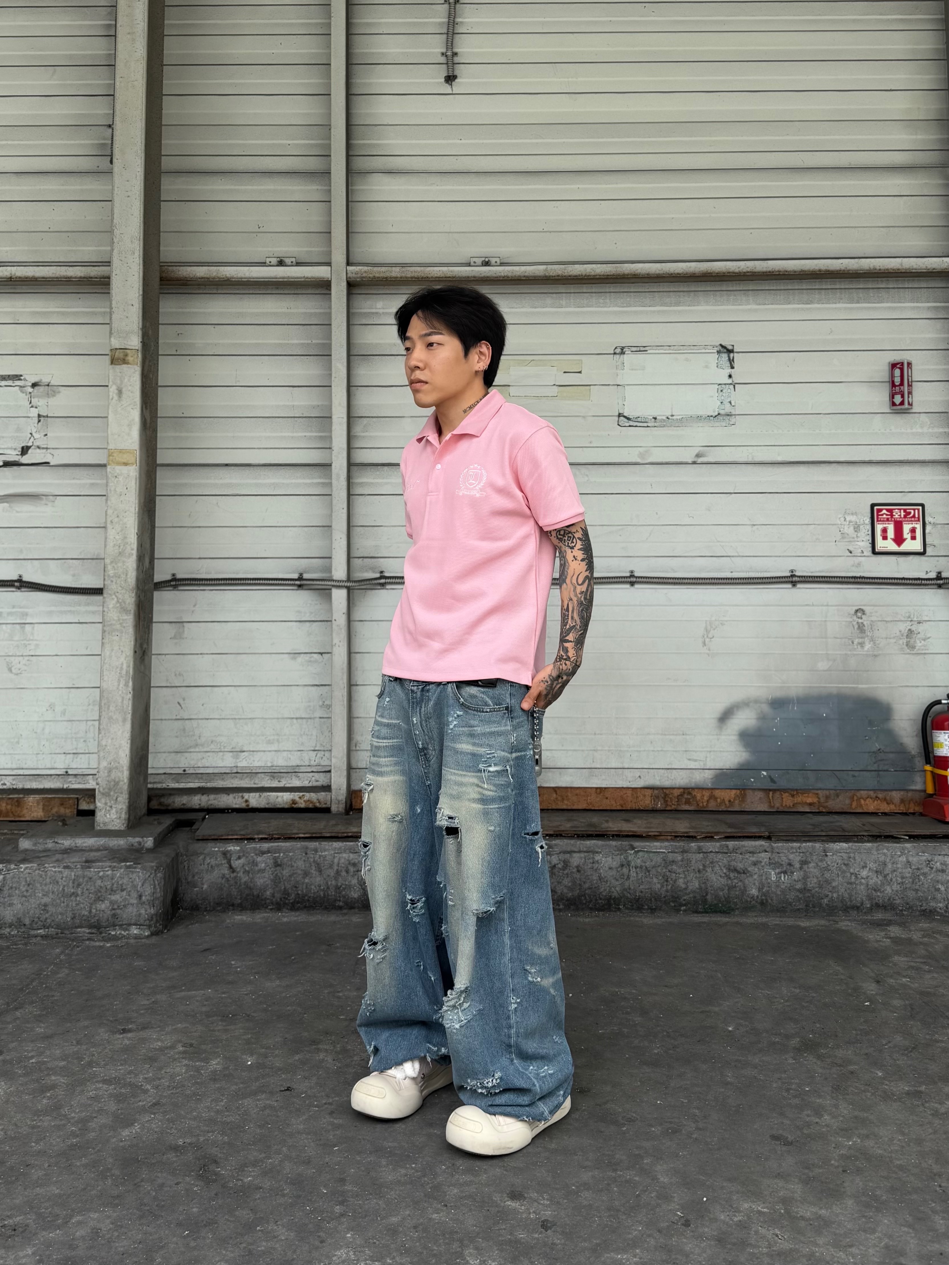 I FEEL LUCKY Feelin' Lucky T-Shirt Pink 착용 스타일 - 6