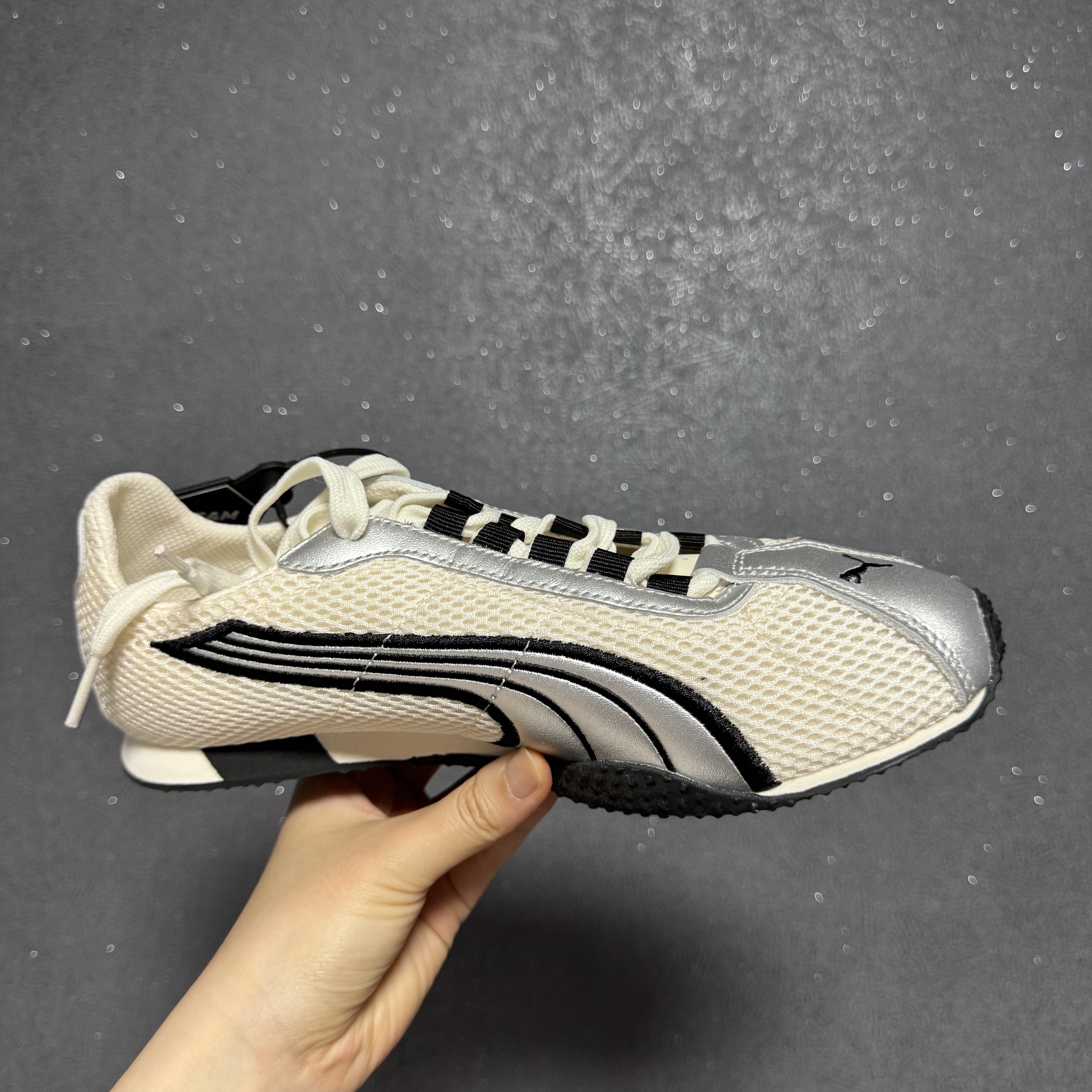 Puma H-street OG Ivory Silver 착용 스타일