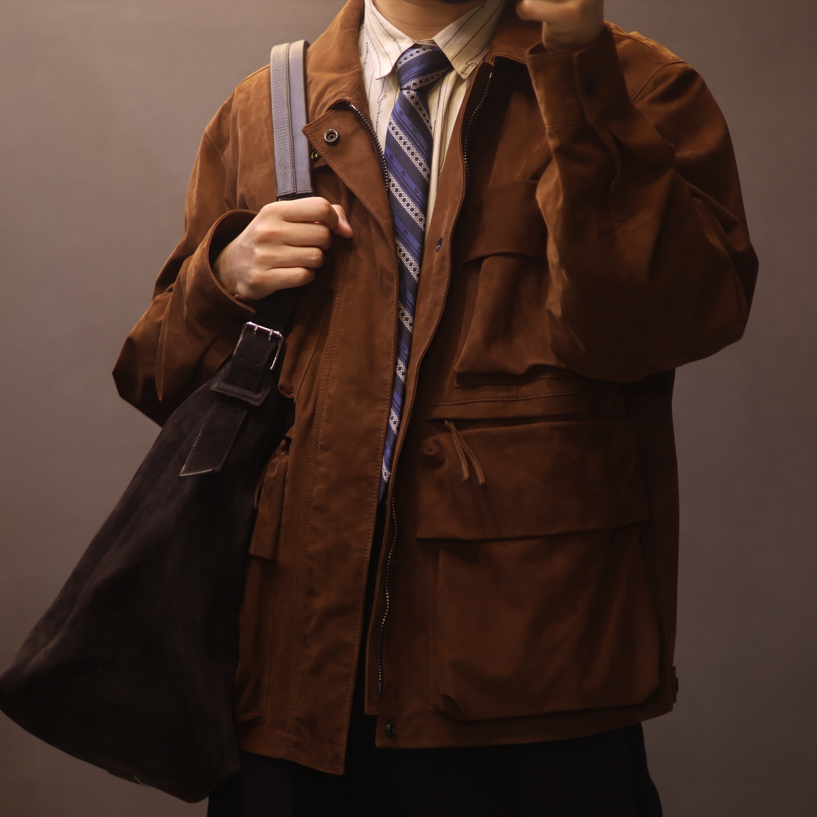 Lemaire Large Rail Belt Croissant Bag Grained Cow Leather Dark Chocolate, Wooyoungmi Wool Wide Folding Pants Black - 25SS 착용 스타일 - 6