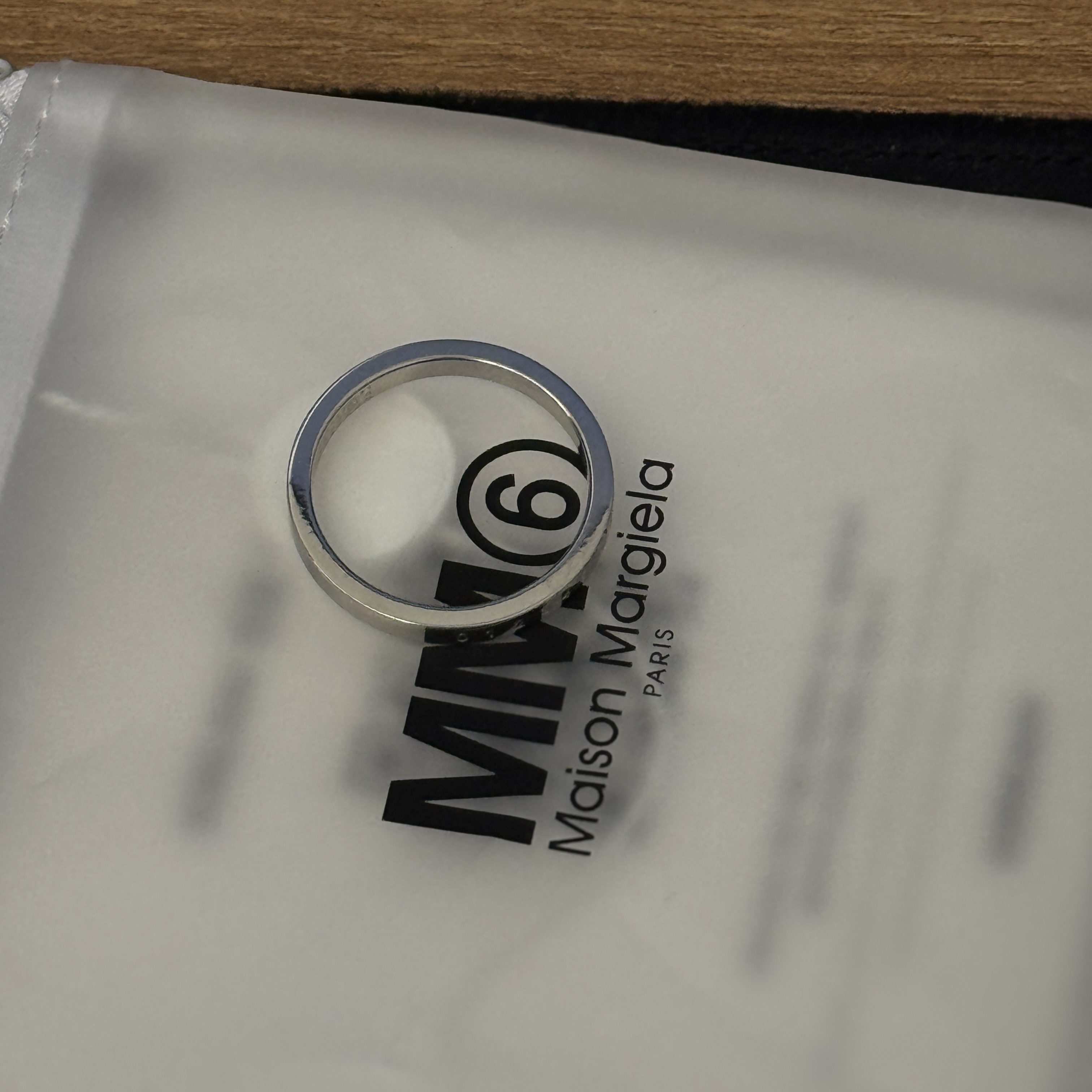 (W) MM6 Maison Margiela Numeric Minimal Signature Ring Silver Palladium 착용 스타일 - 1