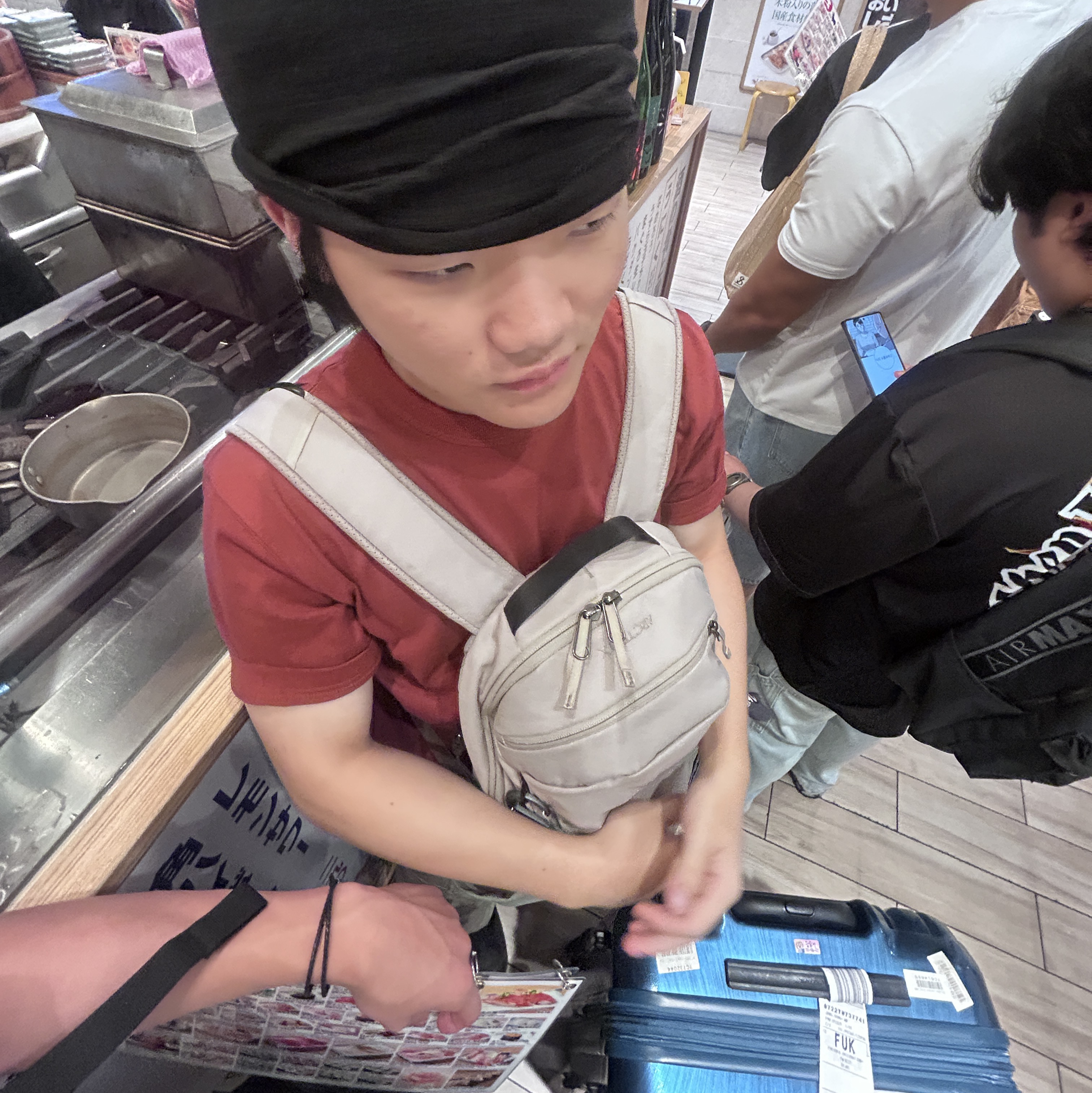 Arc'teryx Mantis 16 Backpack Rune 착용 스타일 - 2