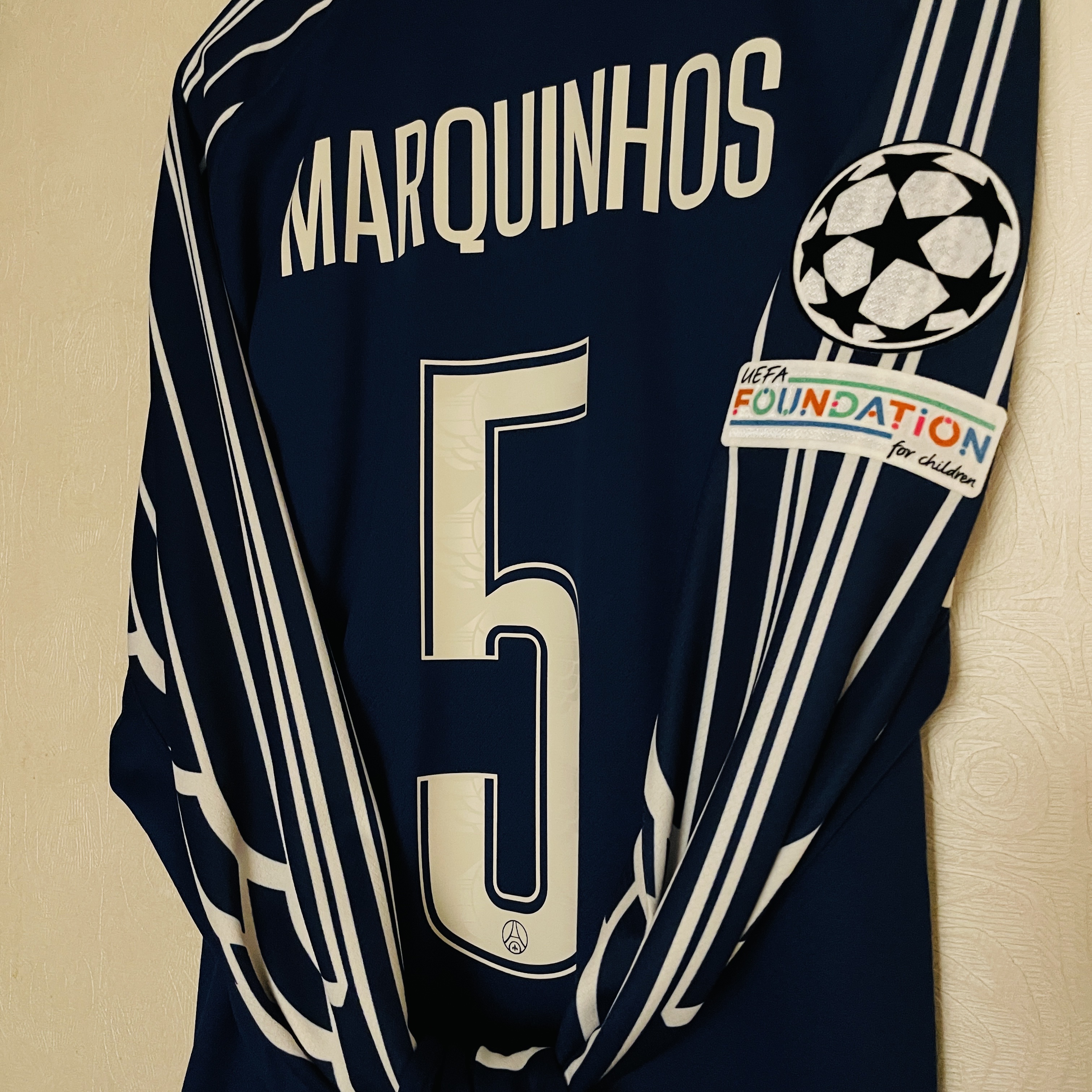 Jordan x Paris Saint-Germain 2024/25 Stadium 4th Dri-Fit Replica Long-Sleeve Jersey Blue Void Phantom (Non Marking Ver.) 착용 스타일 - 1
