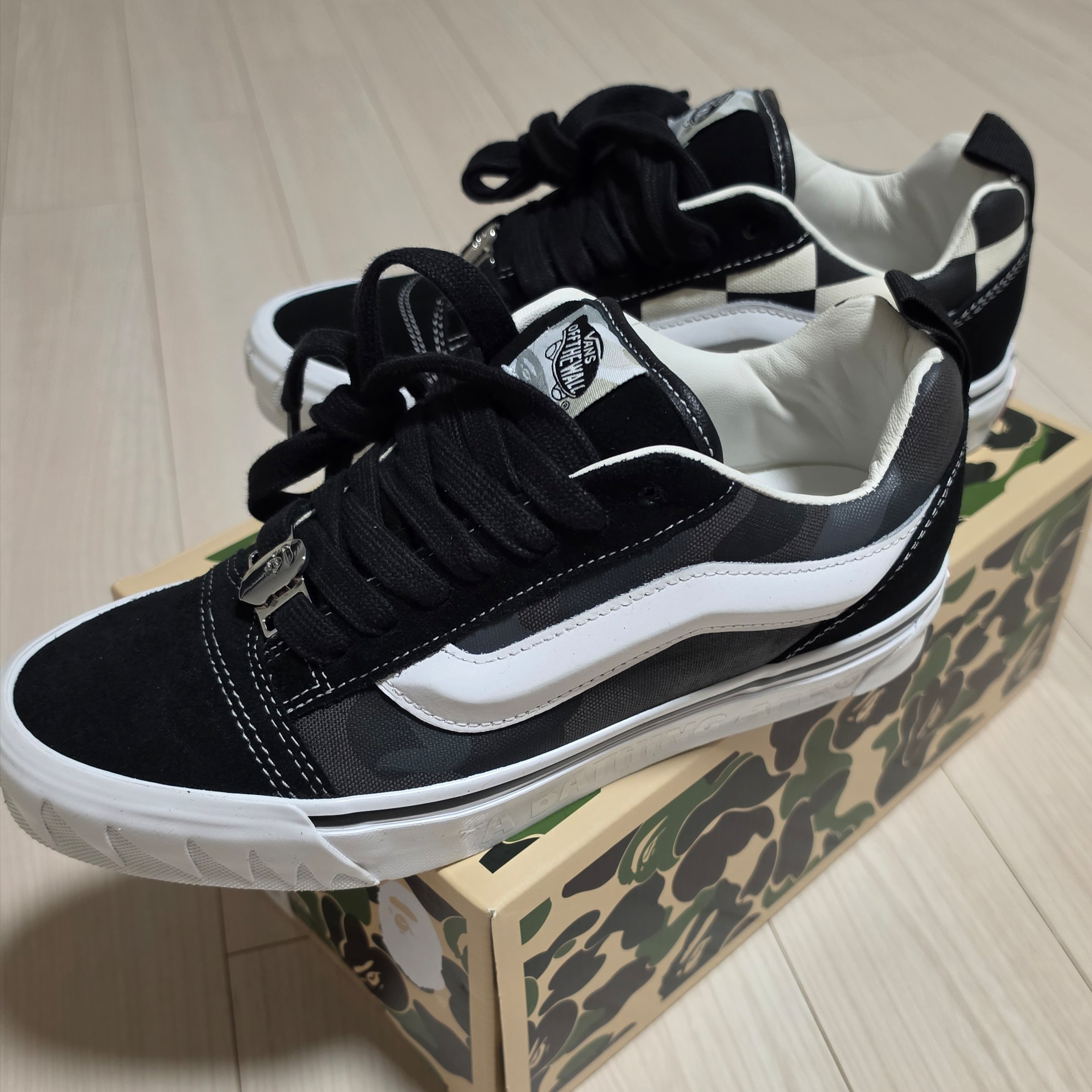Vans x BAPE Premium Knu-Skool Camo Black 착용 스타일 - 2