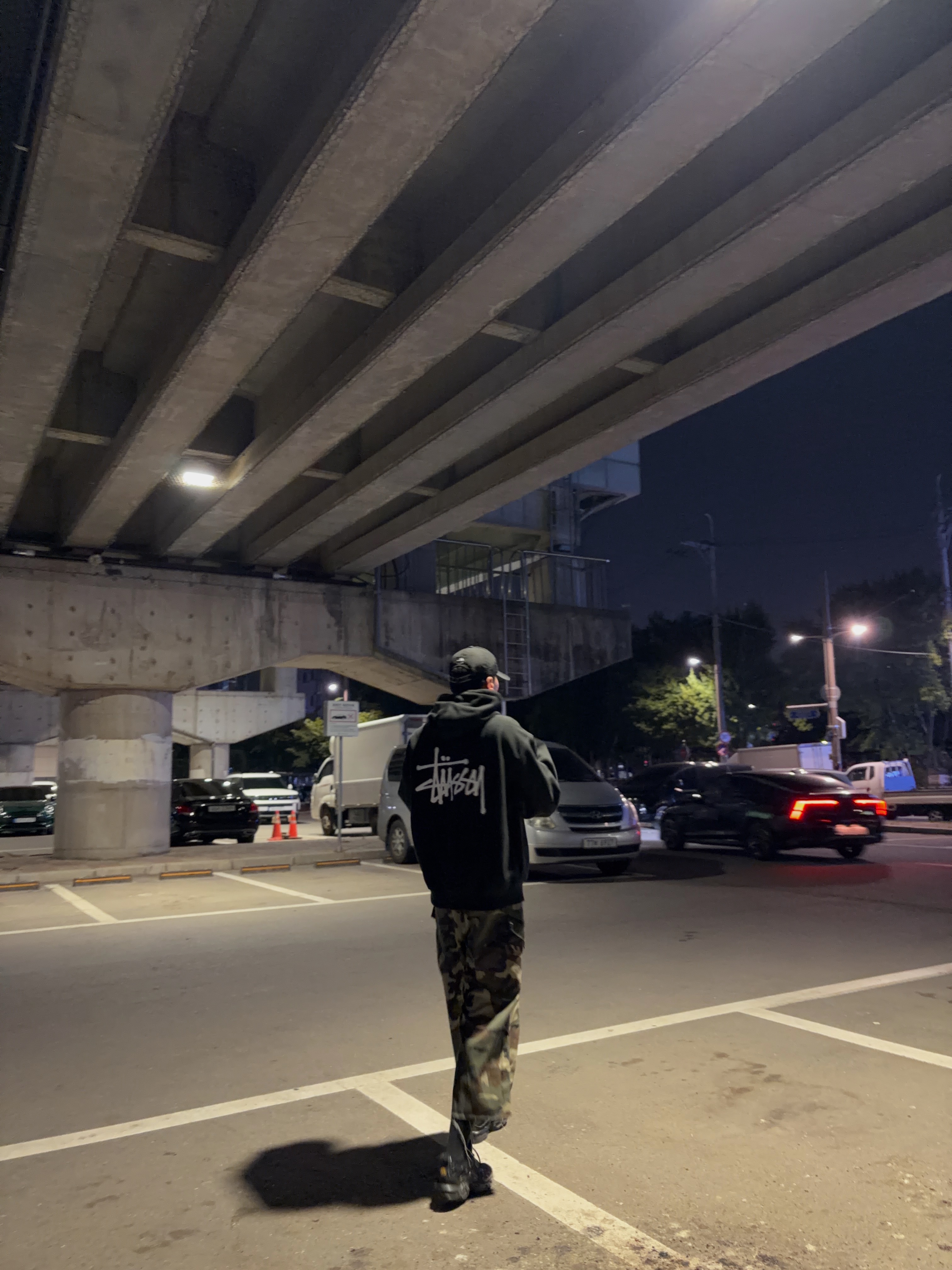 BAPE 1st Camo Shark Full Zip Hoodie Army Green, Adidas Adicolor Baggy Fit Firebird Track Pants Black - KR Sizing 착용 스타일 - 7