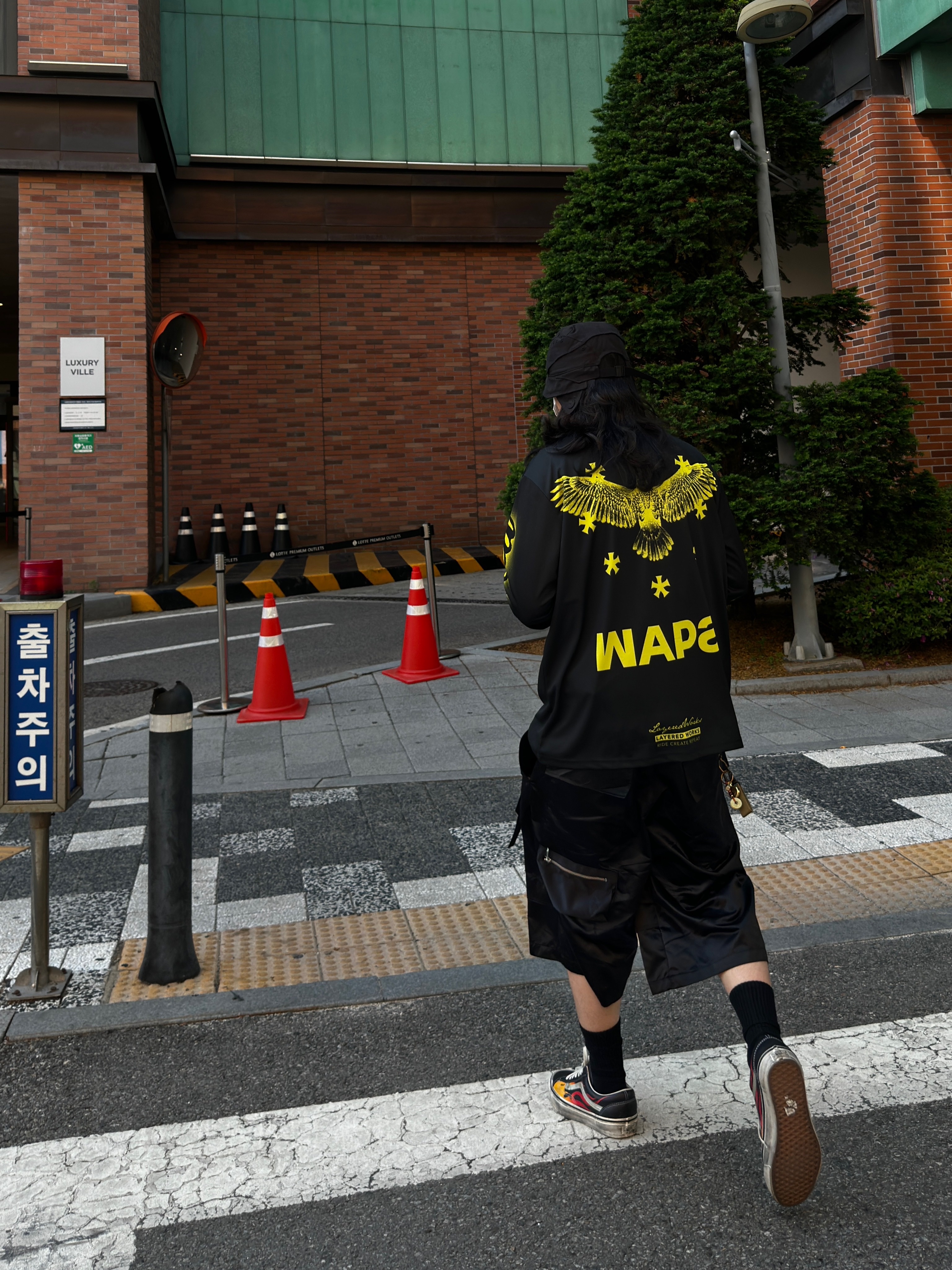 Vans LX Old Skool Flame Black Orange, Wapworks Layered Moto Mesh Jersey Black 착용 스타일 - 4