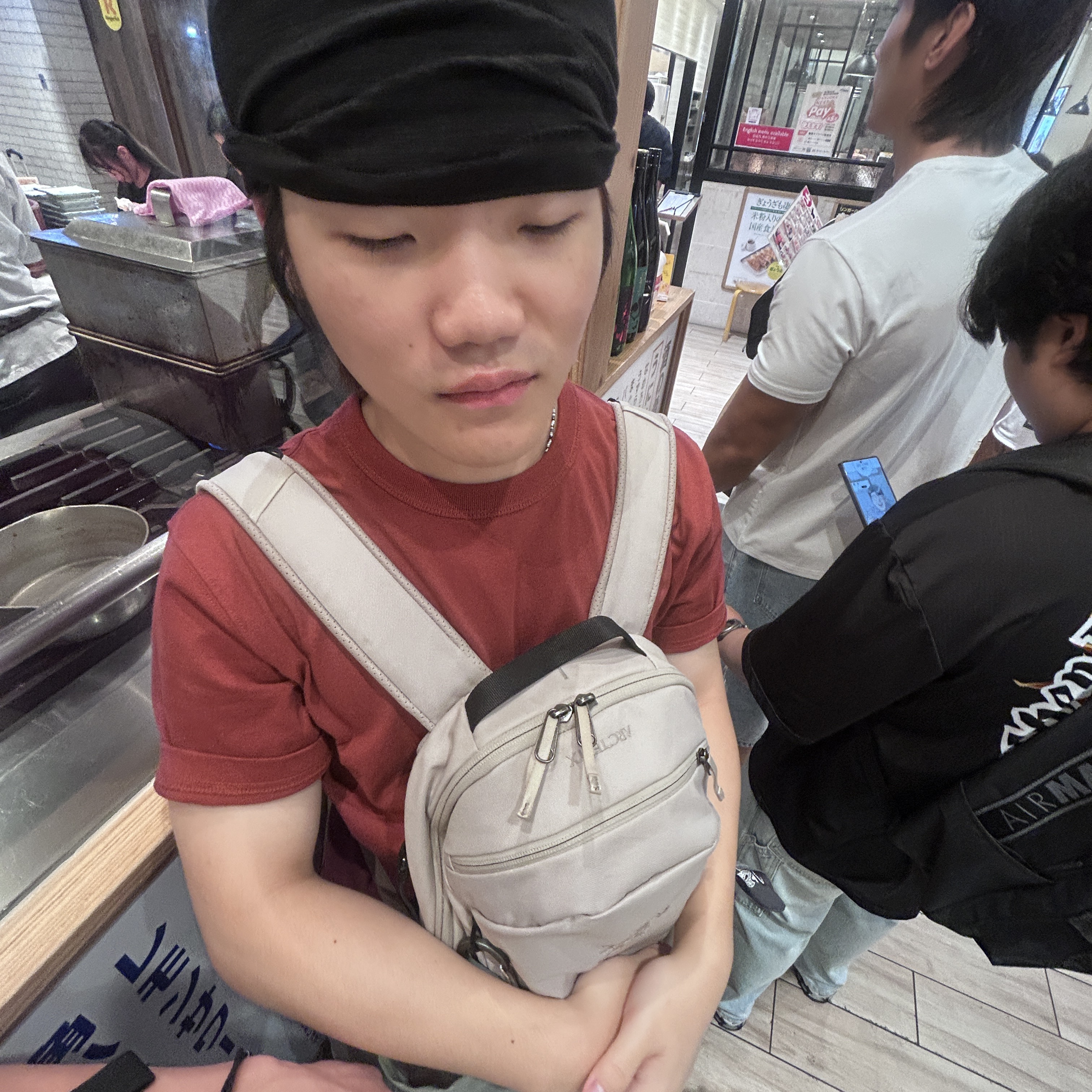 Arc'teryx Mantis 16 Backpack Rune 착용 스타일 - 3