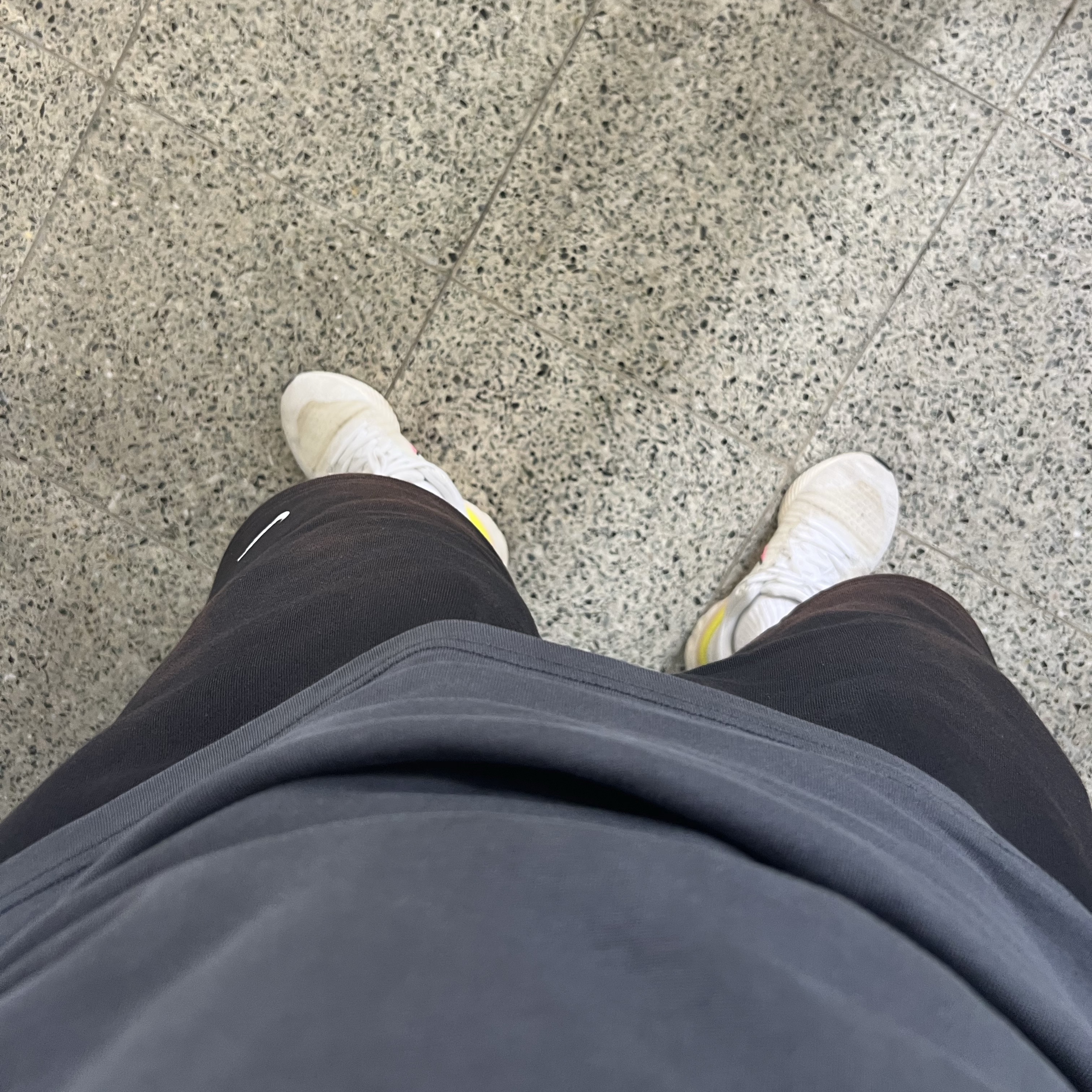 Nike React Infinity Run Flyknit 2 White Pink Blast, Nike NRG Solo Swoosh Fleece Shorts Black - Asia 착용 스타일