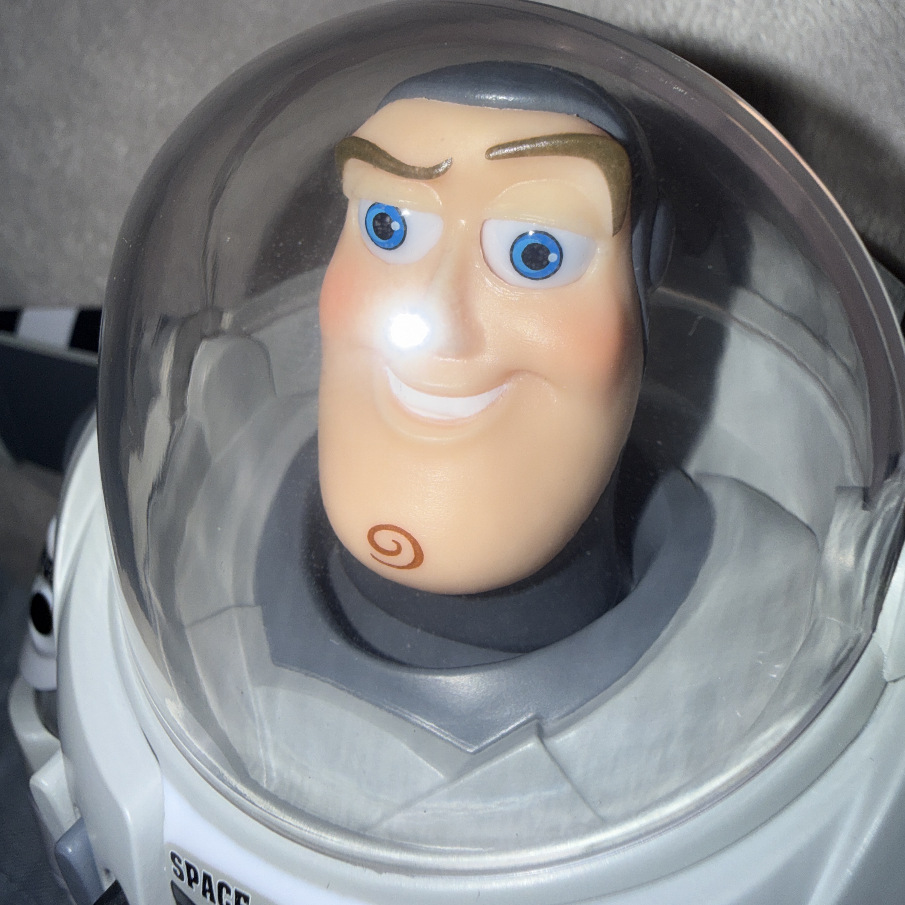 Peaceminusone x Toy Story The First Fan Action Figure Buzz 착용 스타일
