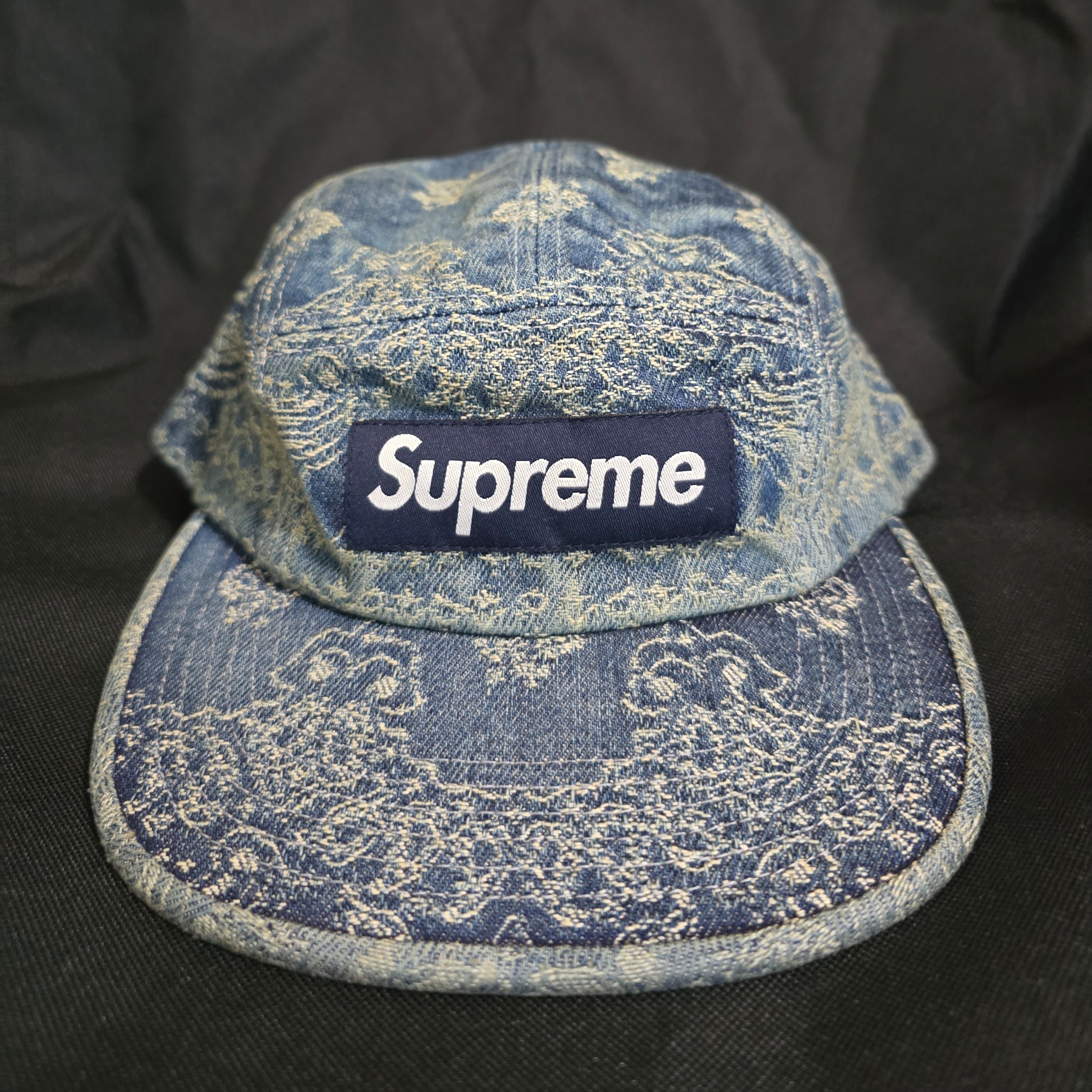 Supreme Bandana Jacquard Denim Camp Cap Blue - 25SS 착용 스타일