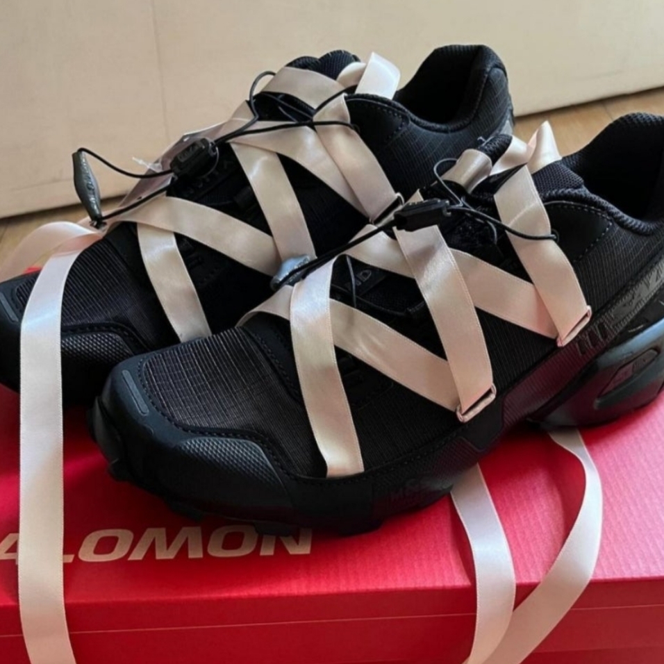 Salomon x Sandy Liang Speedcross 3 Ribbon 착용 스타일 - 2