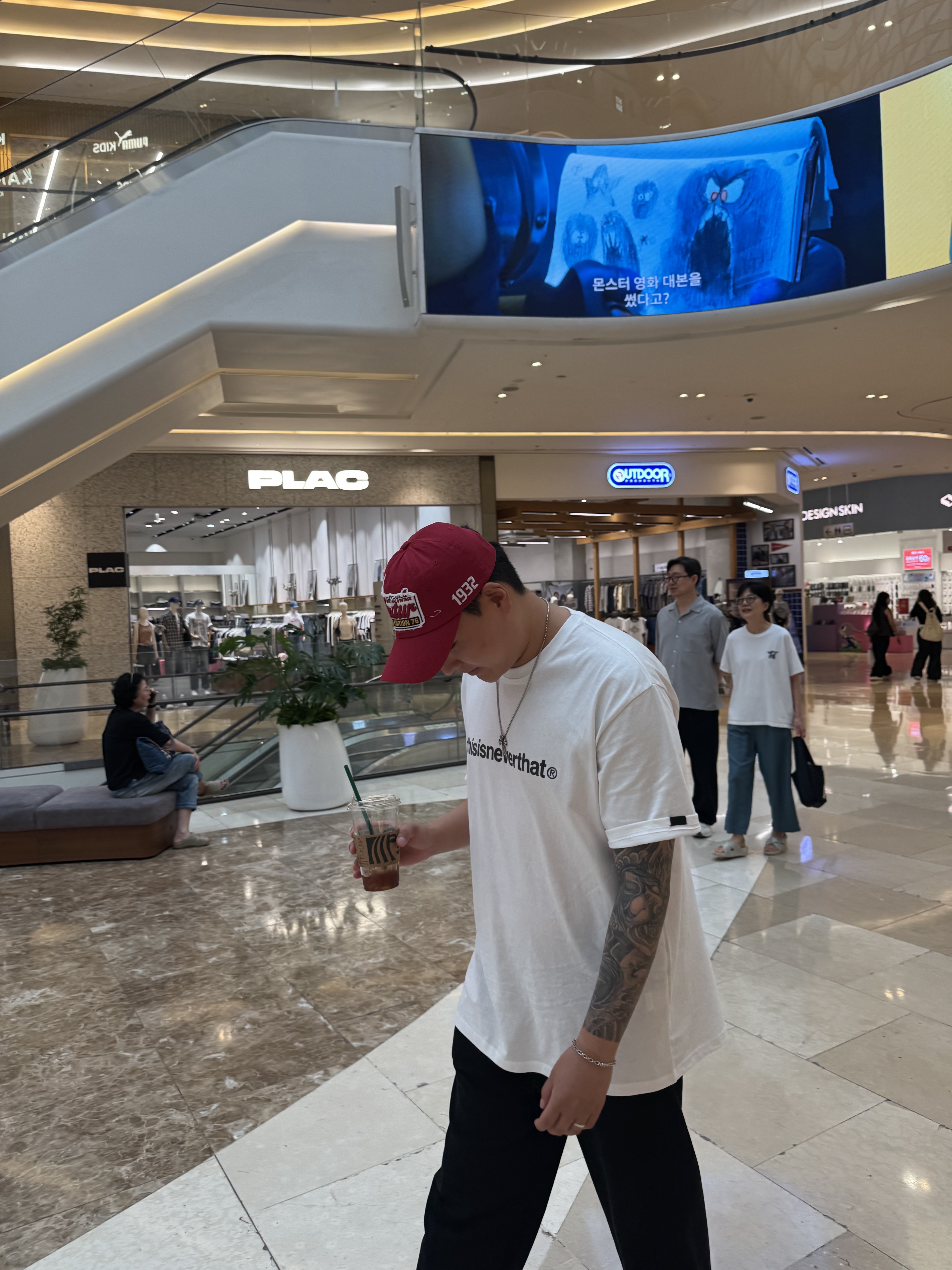 Thisisneverthat T Logo T-Shirt White, Nike Air Force 1 B Silver Snake 착용 스타일 - 9