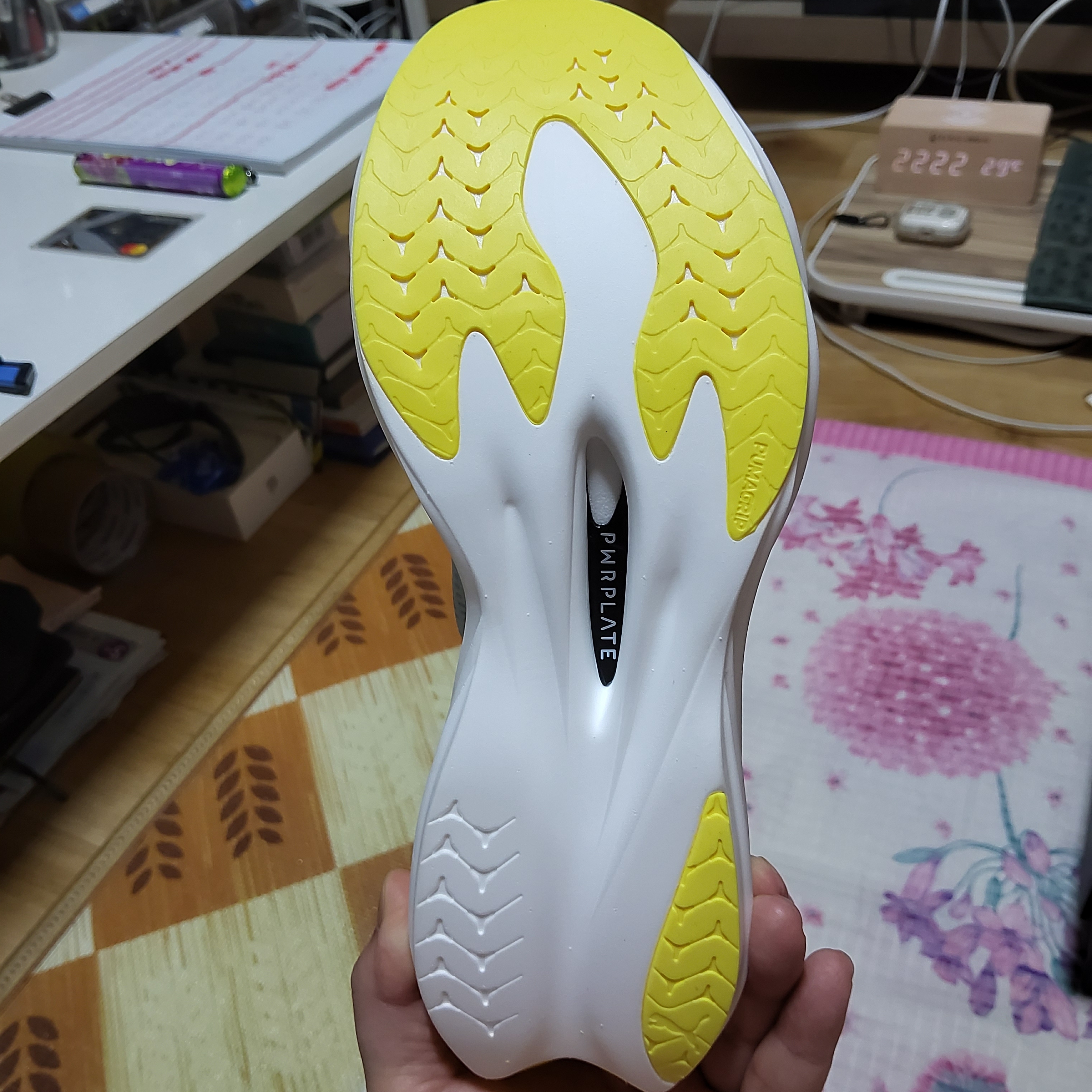Puma Deviate Nitro Elite 4 Fresh Water Lemon Crush 착용 스타일 - 7