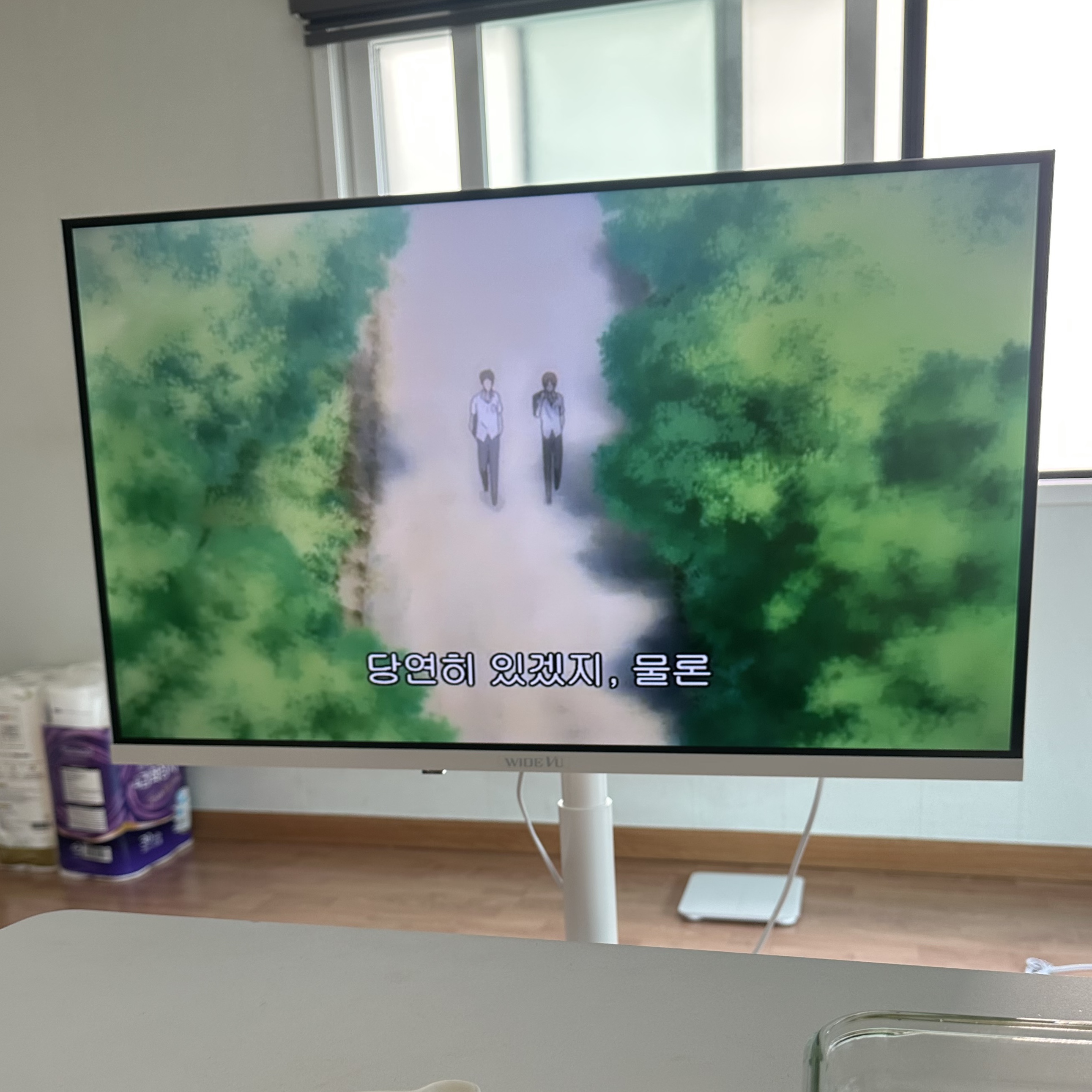 [15% 쿠폰] WIDEVU WideMovingVu White Edition V3 Set QLED 81 cm (32 in) FHD Smart Mobile TV 착용 스타일 - 2