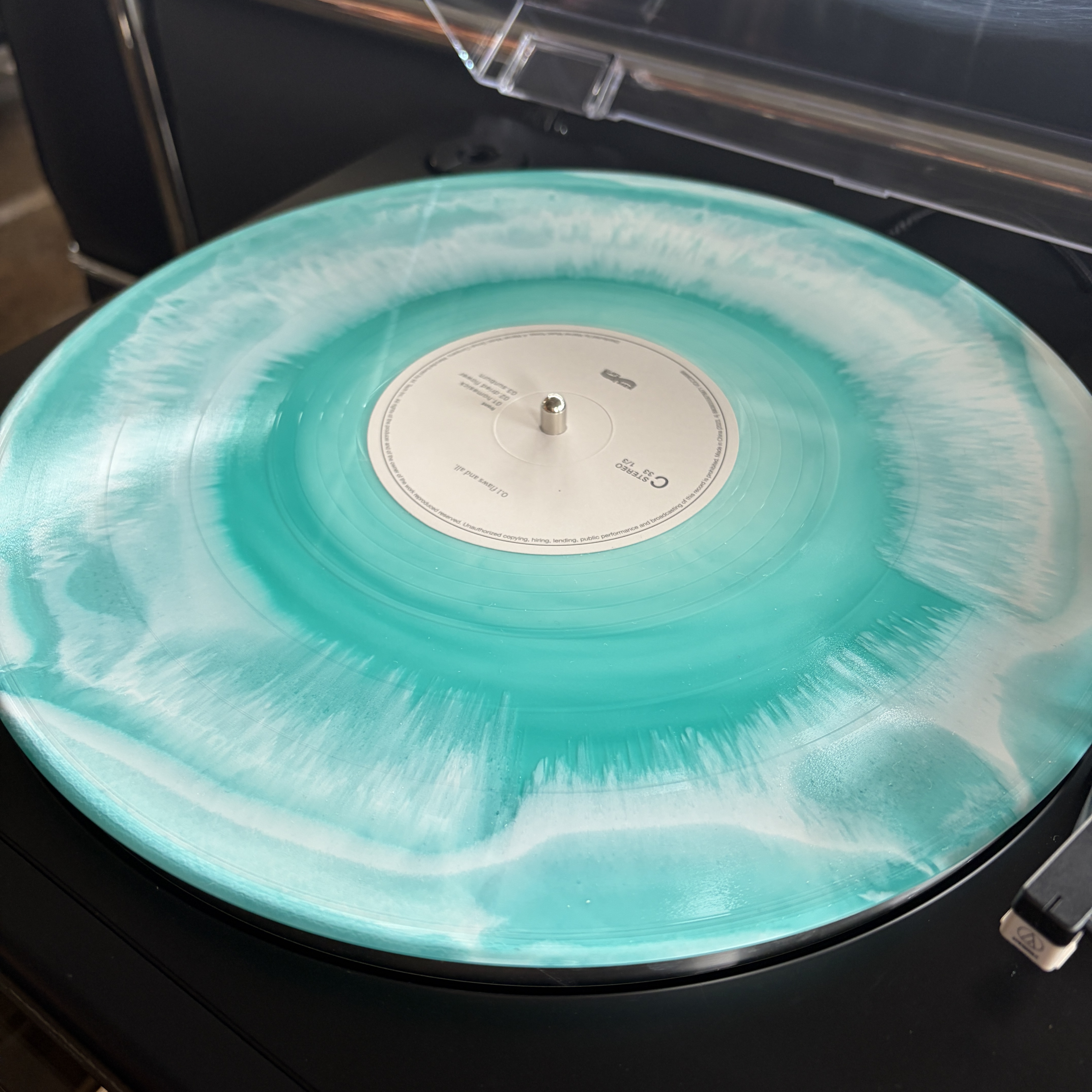 Wave to Earth 1st Album 0.1 Flaws and All. LP Marble (2LP) 착용 스타일