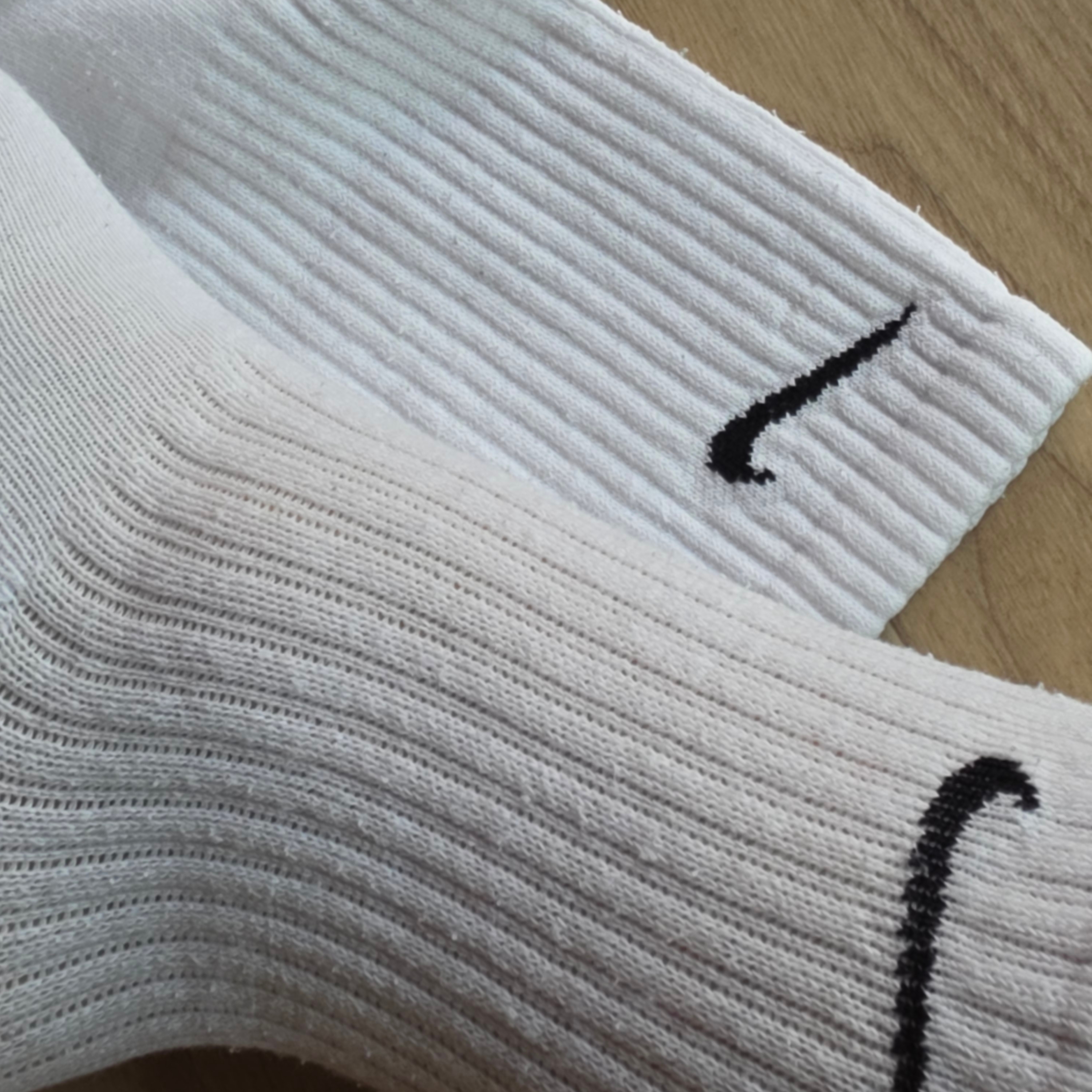 [17% 쿠폰] Nike Cushioned Training Crew Socks White (3 Pack) 착용 스타일