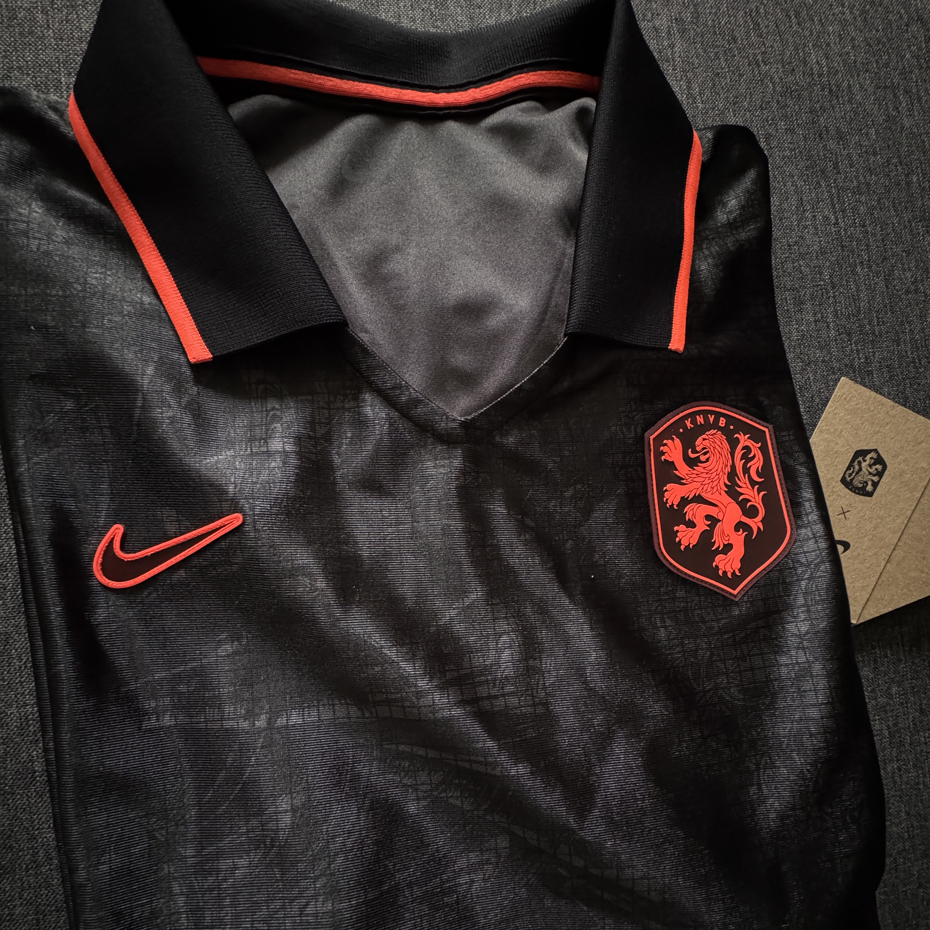 Nike Netherlands Energy Dri-Fit Short Sleeve Soccer Top Black Hyper Crimson (IH1868-010) (Non Marking Ver.) 착용 스타일