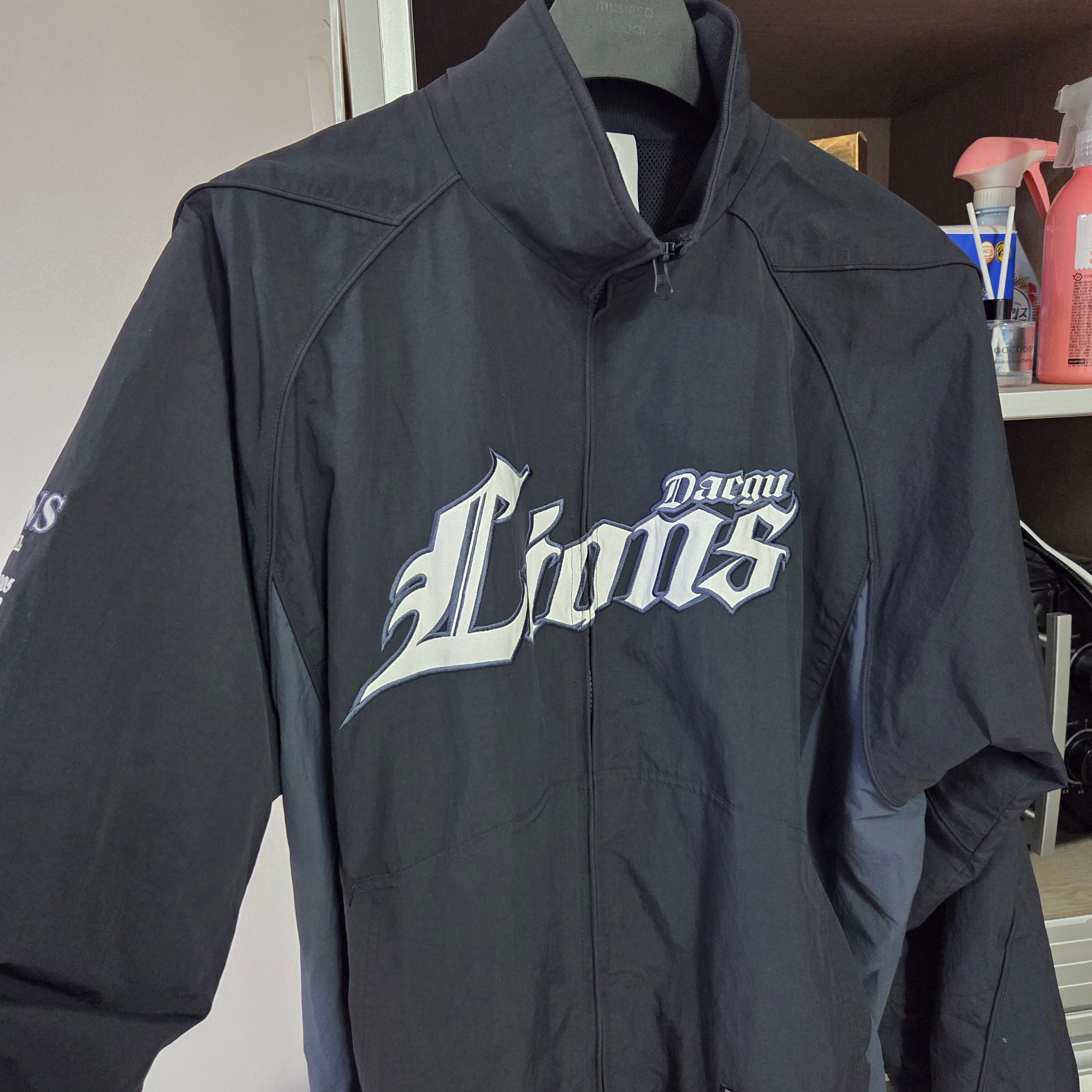 Sansan Gear x Samsung Lions Jacket Navy 착용 스타일 - 3