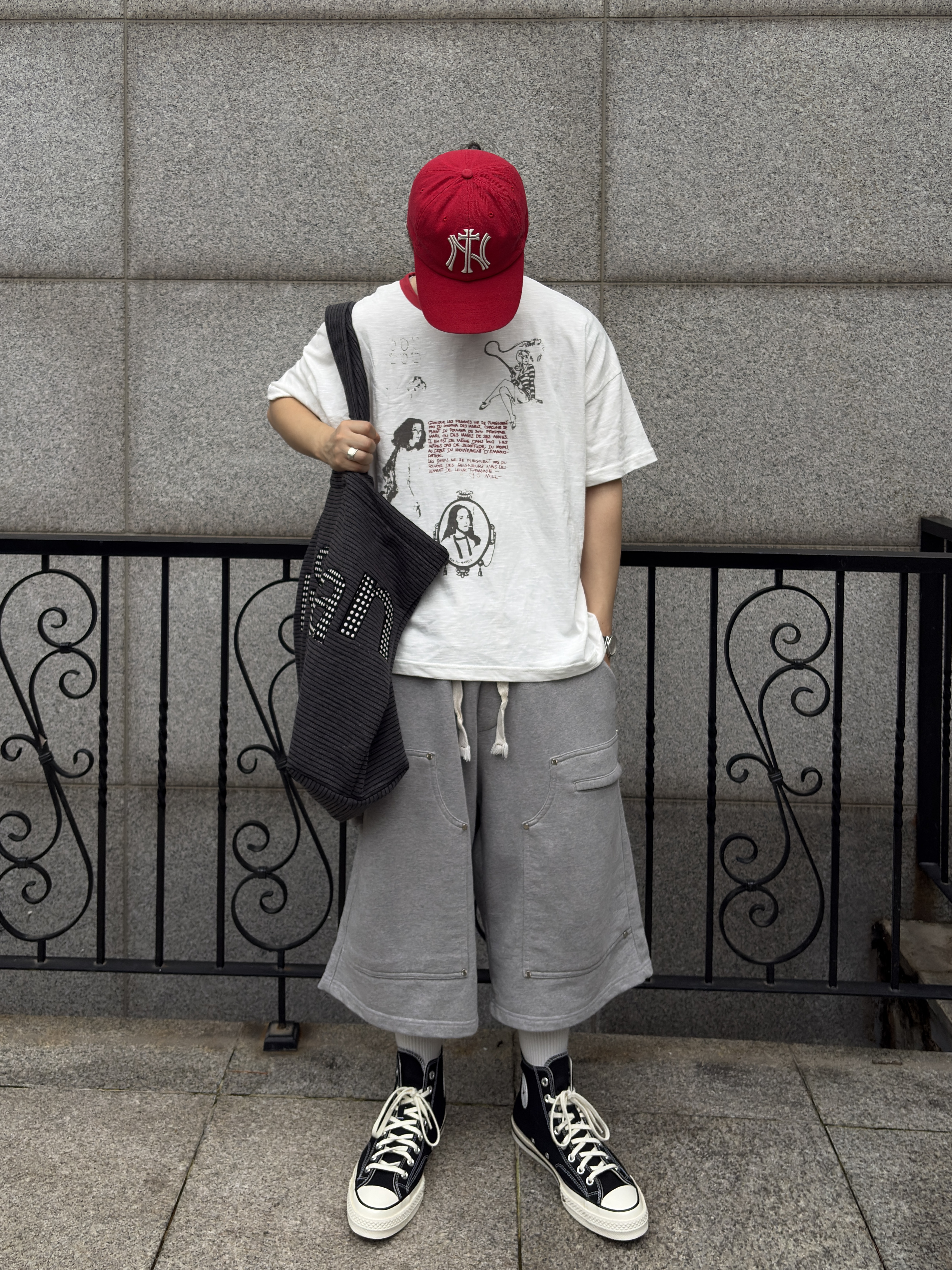 ETCE Ny Cross Washed Cap Red, MJD Oversized Stamp Ringer T-Shirt White 착용 스타일 - 1