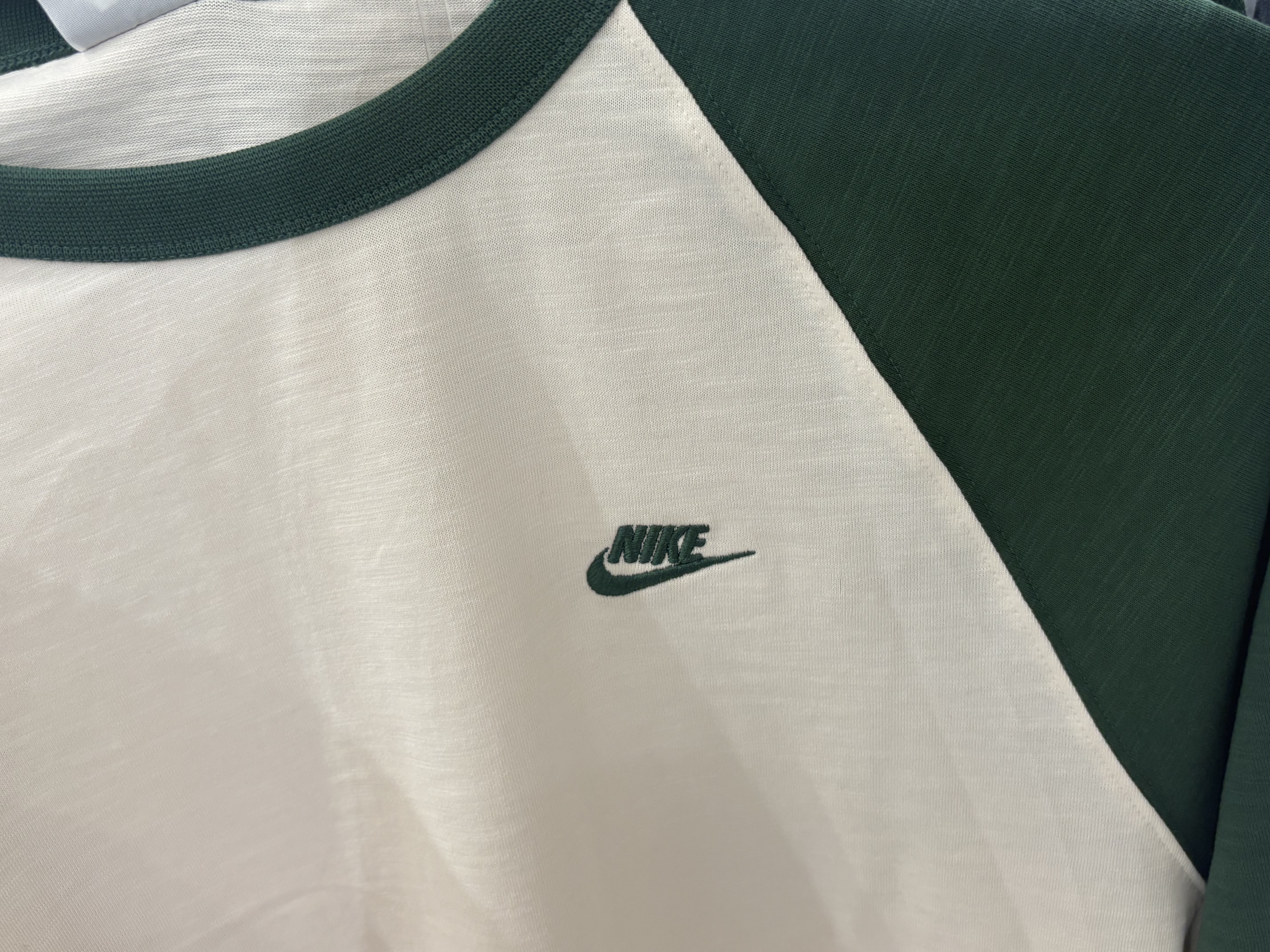 Nike NSW Club 3/4 Sleeve Raglan Top Fir Chalk - Asia 착용 스타일
