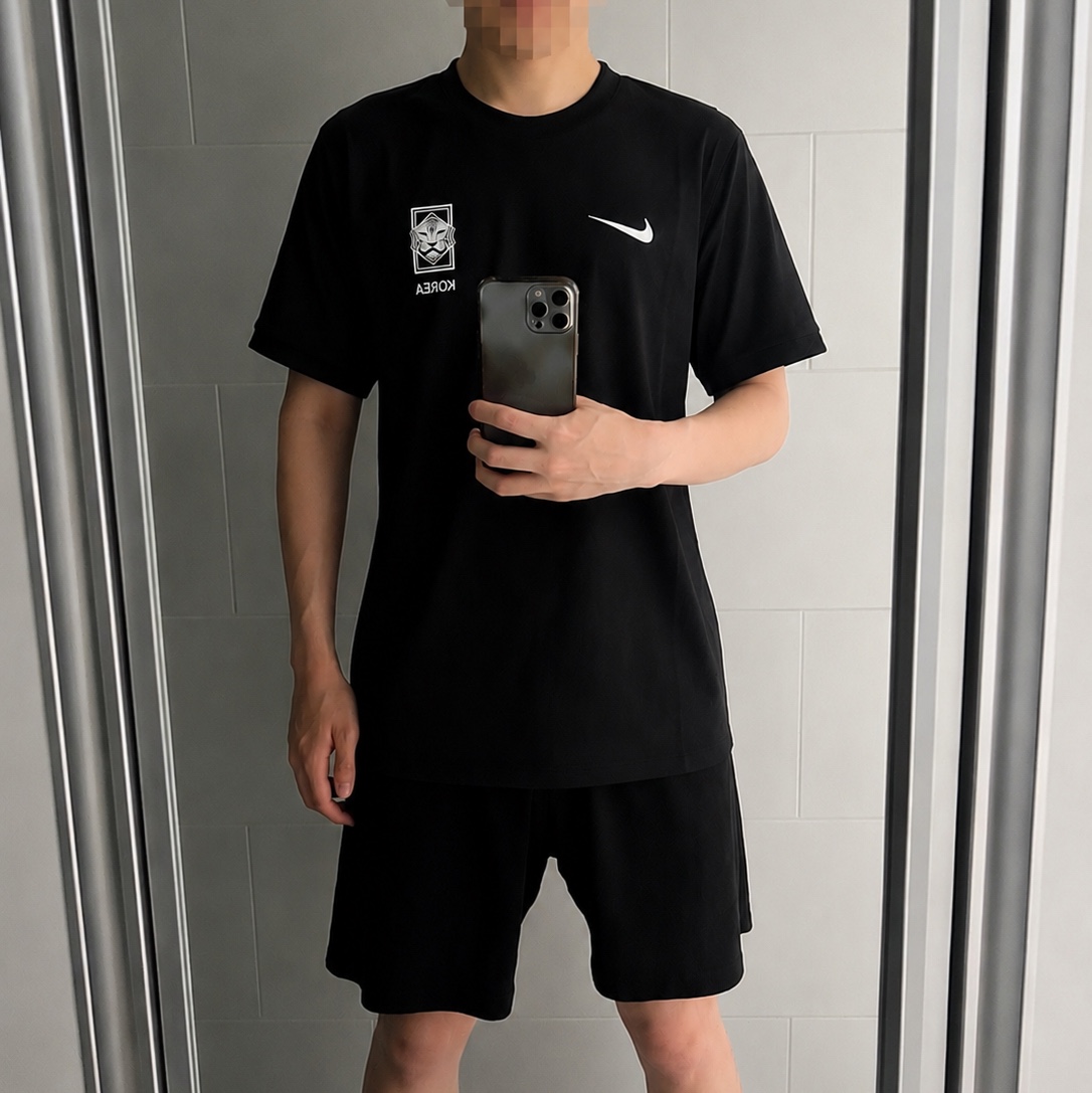 Nike x Peaceminusone Korea Academy Pro Short-Sleeve Football Top Black White (IH1682-010) 착용 스타일 - 3