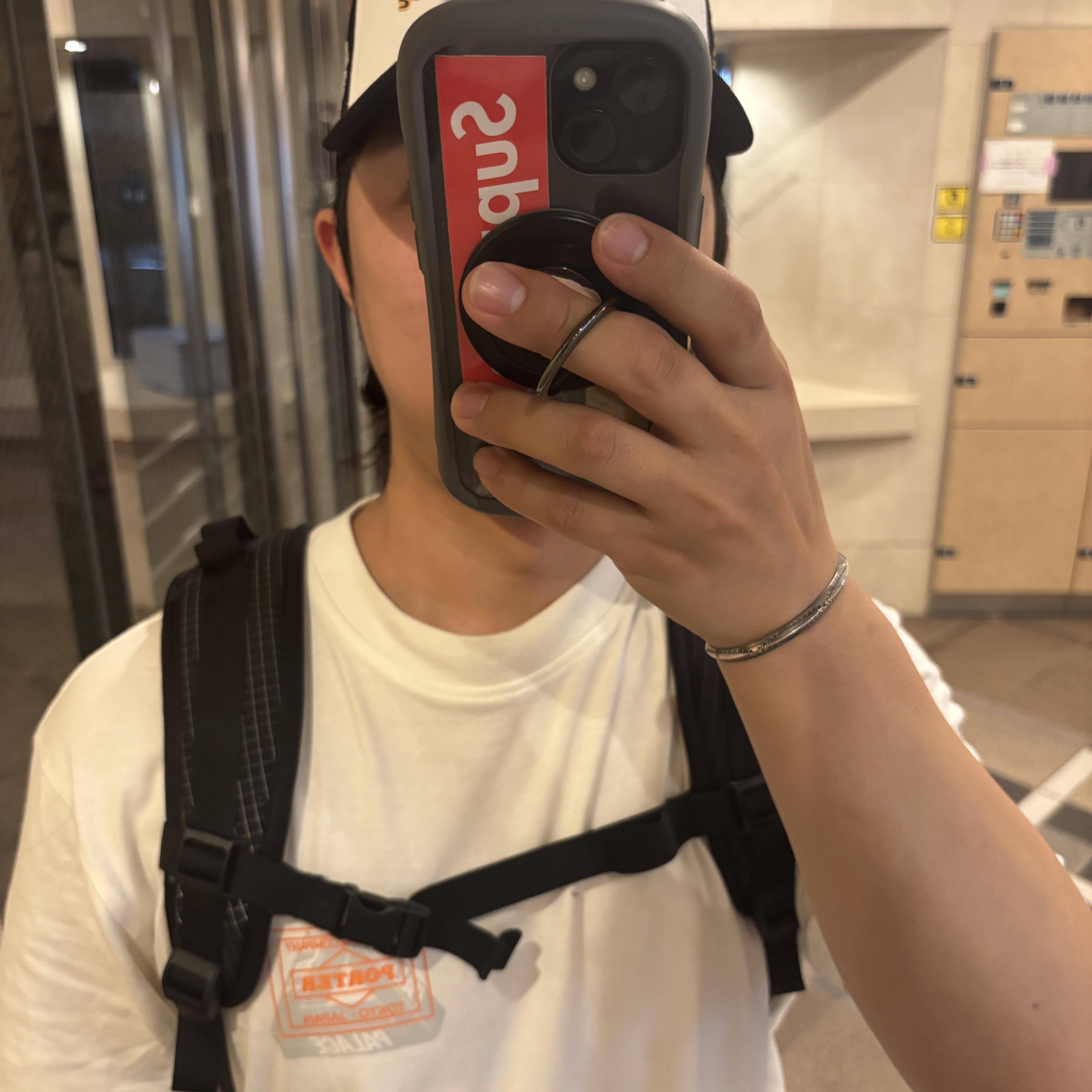 Palace x Porter T-Shirt White - 24FW 착용 스타일