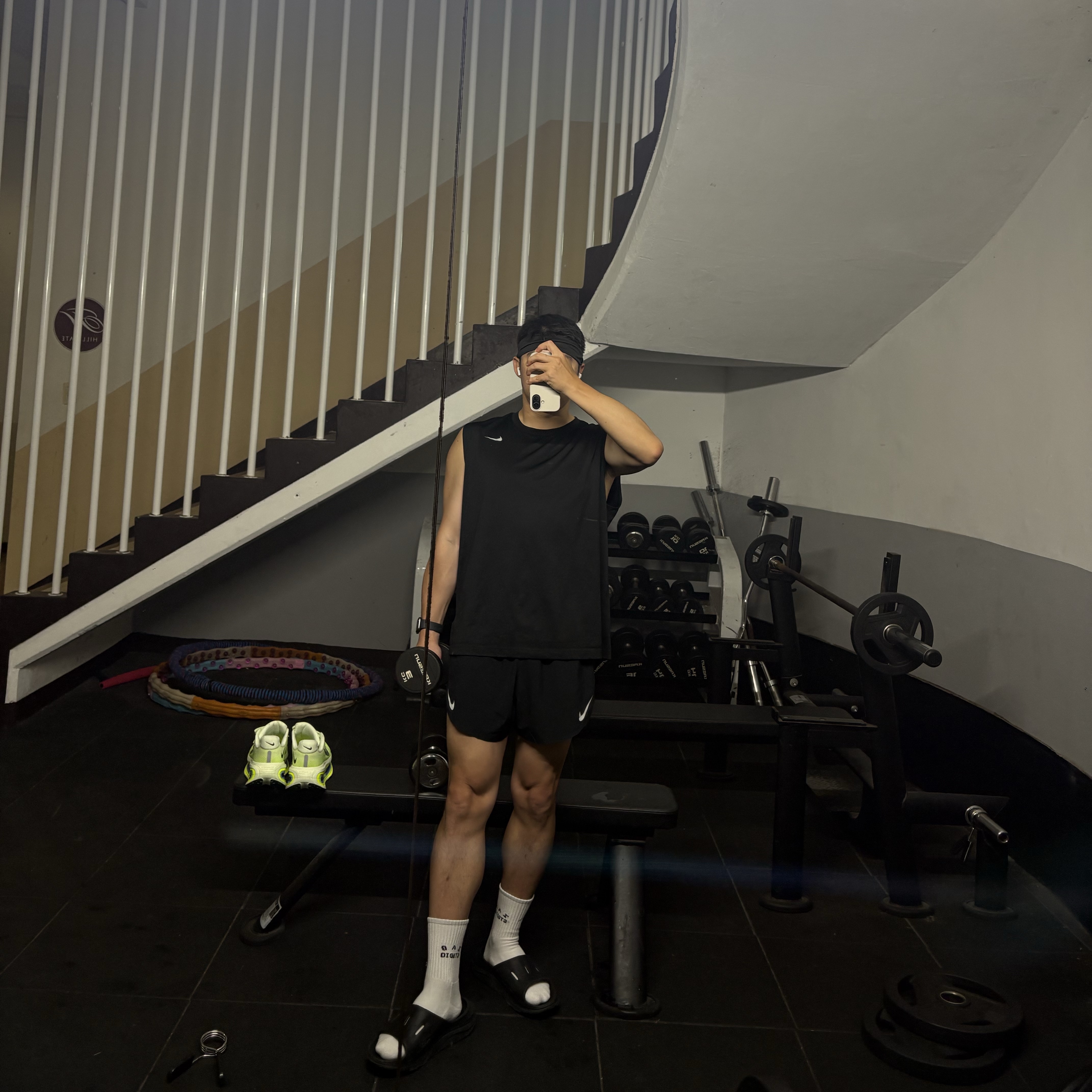 Nike Dri-Fit Legend Sleeveless Fitness T-Shirt Black - Asia, Nike Aeroswift Dri-Fit ADV 4 Inch Brief Lined Running Short Black Summit White - Asia 착용 스타일