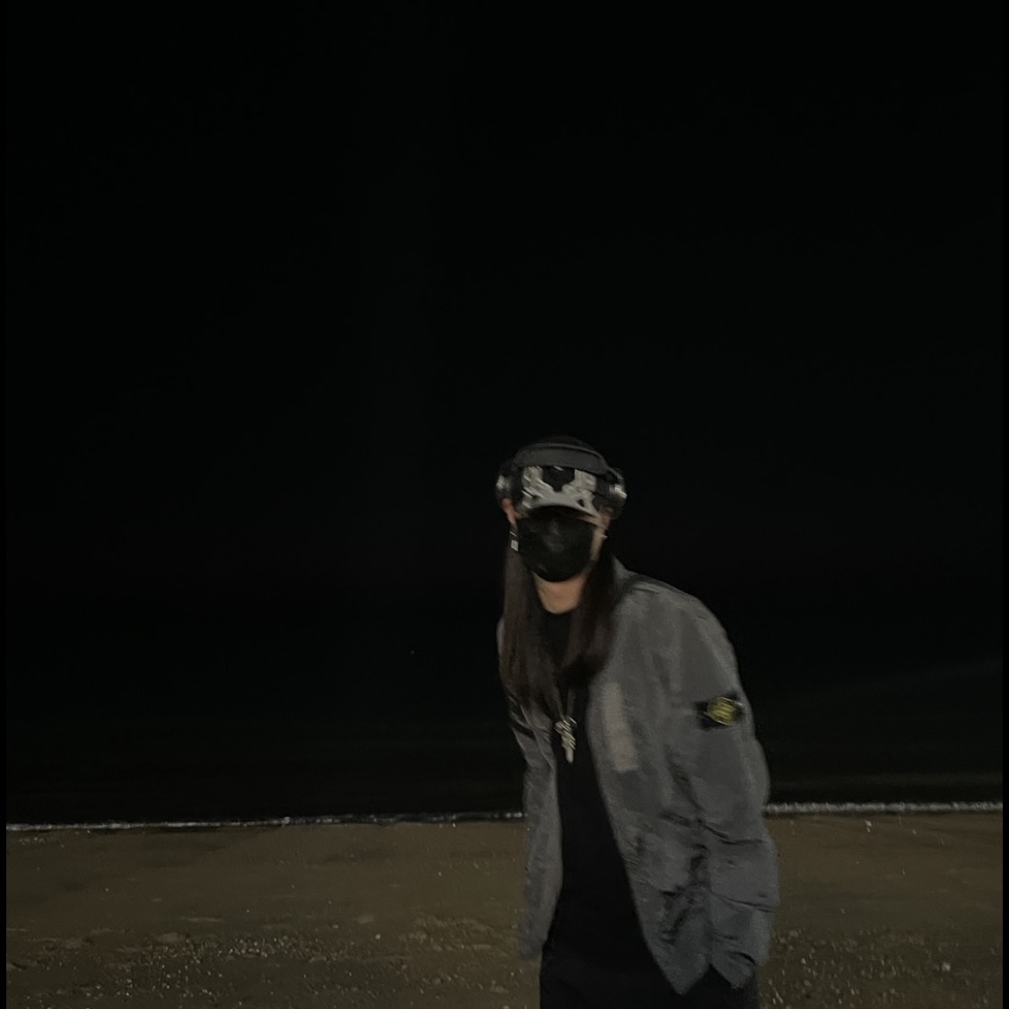Yeezy Gap Engineered By Balenciaga Flame Cap Black 착용 스타일
