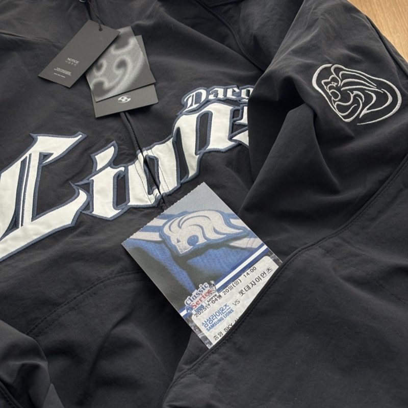Sansan Gear x Samsung Lions Jacket Navy 착용 스타일 - 2