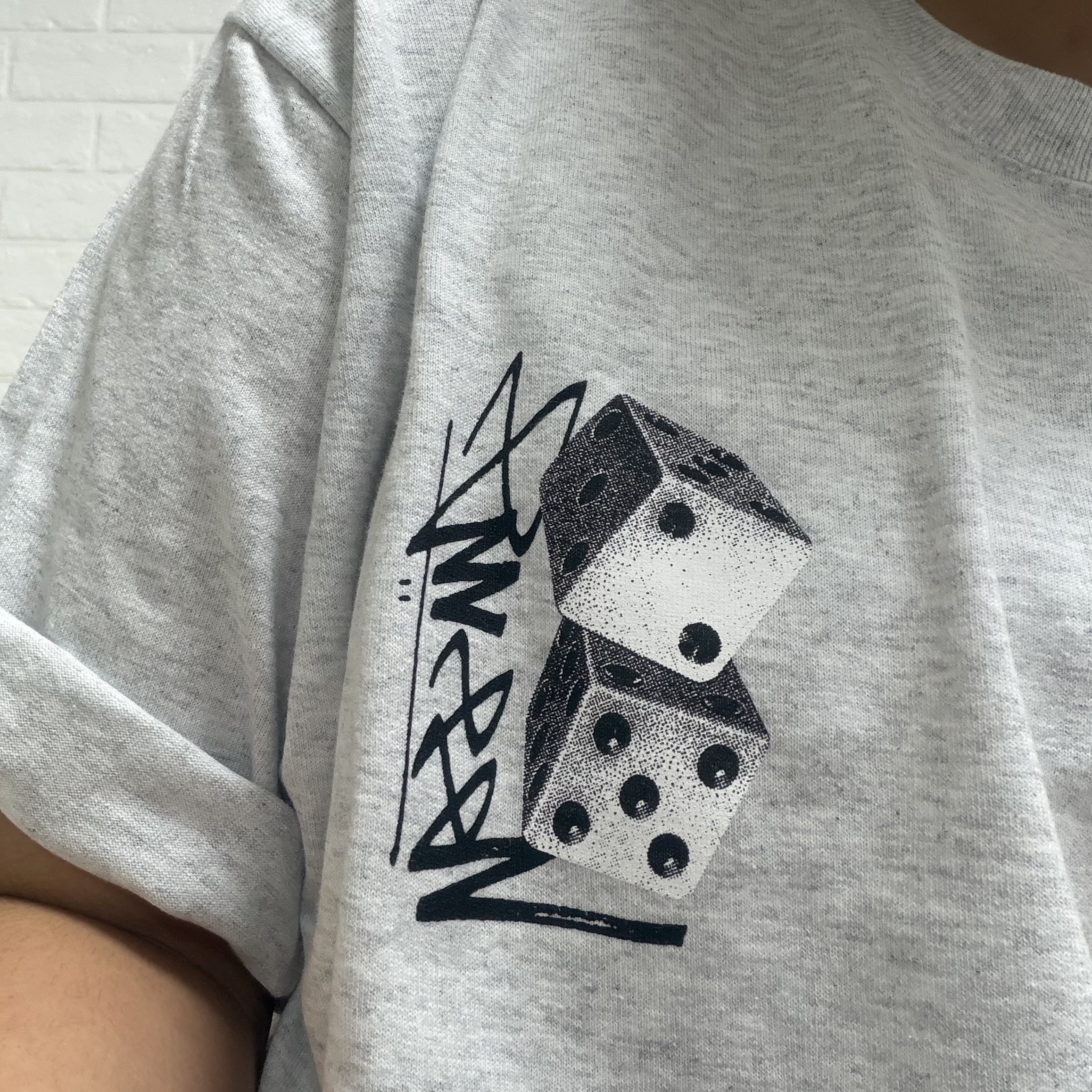 Stussy Tall Dice T-Shirt Ash Heather 착용 스타일