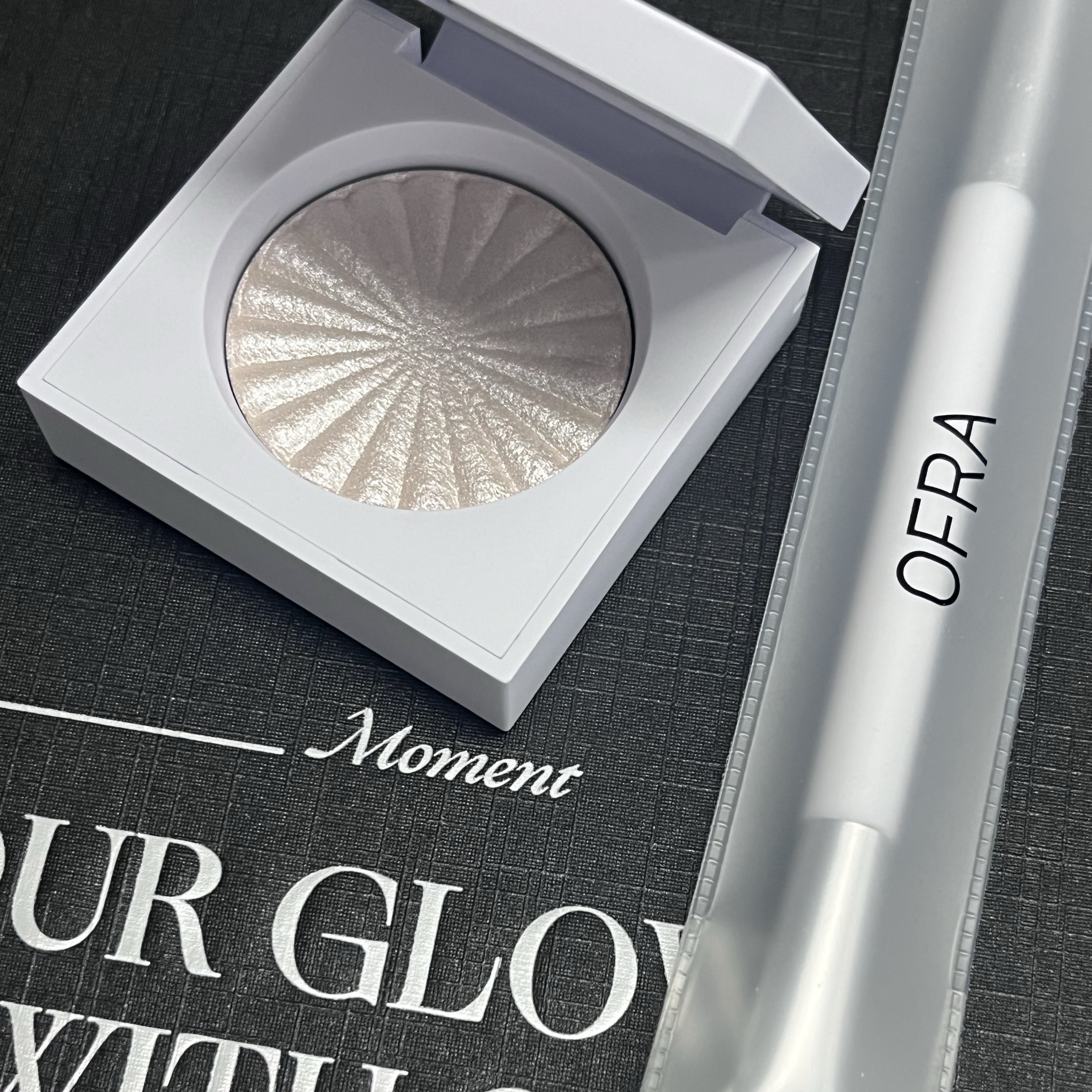 Ofra Highlighter Glazed Donut 착용 스타일 - 1