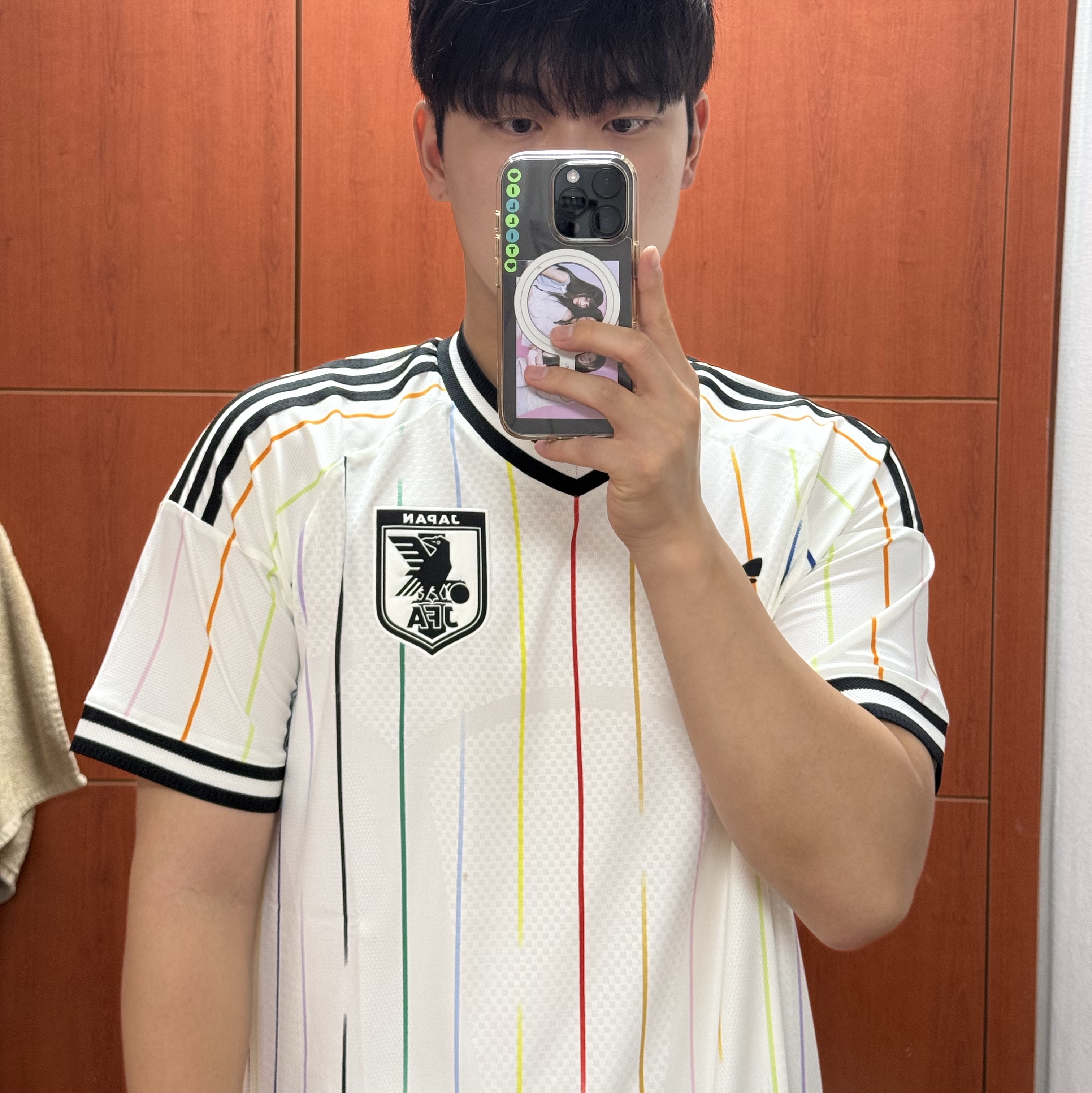 Adidas Japan 2026 Away Jersey Off White Black - KR Sizing (Non Marking Ver.), Adidas Japan 2026 Away Jersey Off White Black - US Sizing (Non Marking Ver.) 착용 스타일 - 2
