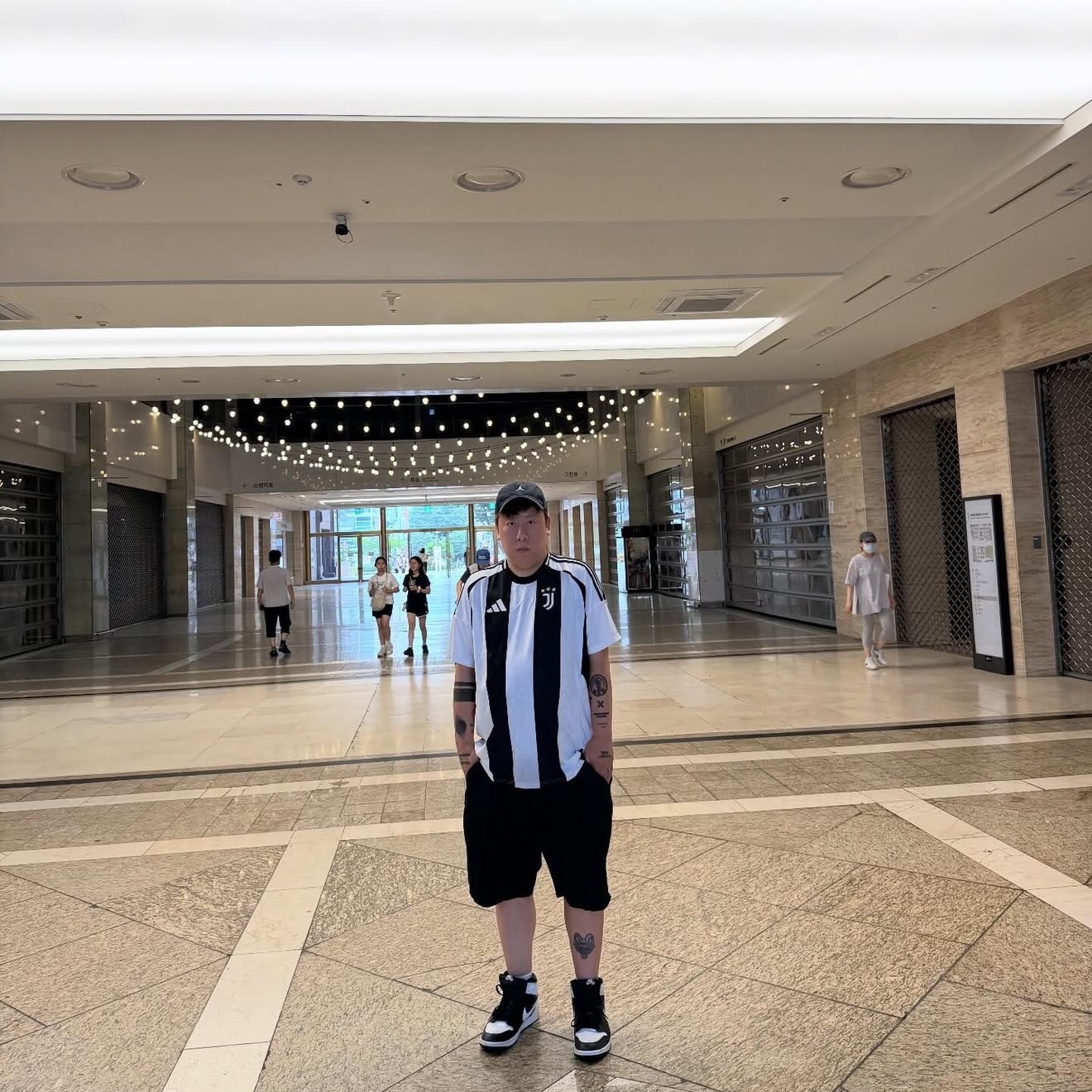Adidas Juventus 2024/25 Home Jersey White Black - KR Sizing (Non Marking Ver.) 착용 스타일