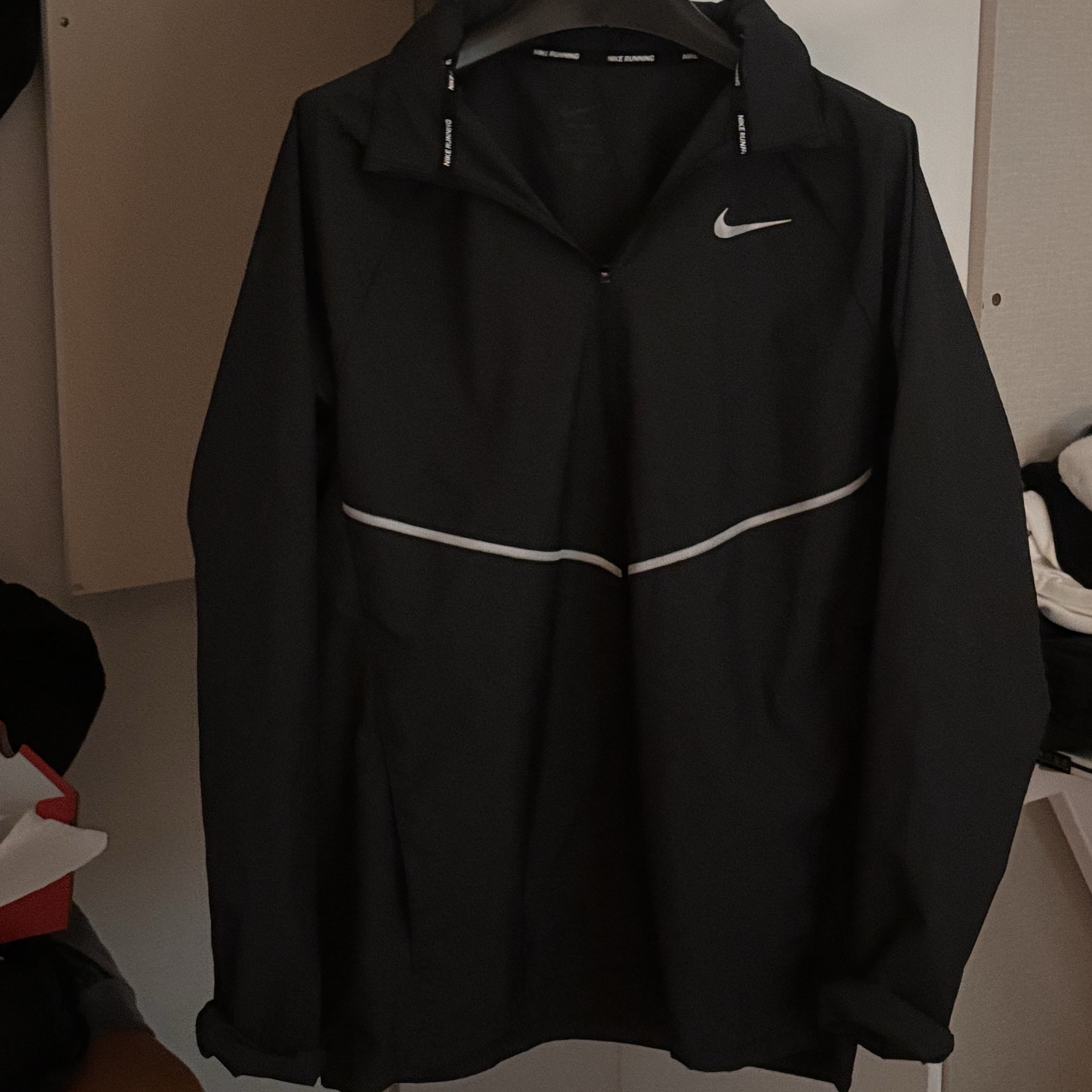 Nike Miler Repel UV Protection Running Jacket Black - Asia 착용 스타일