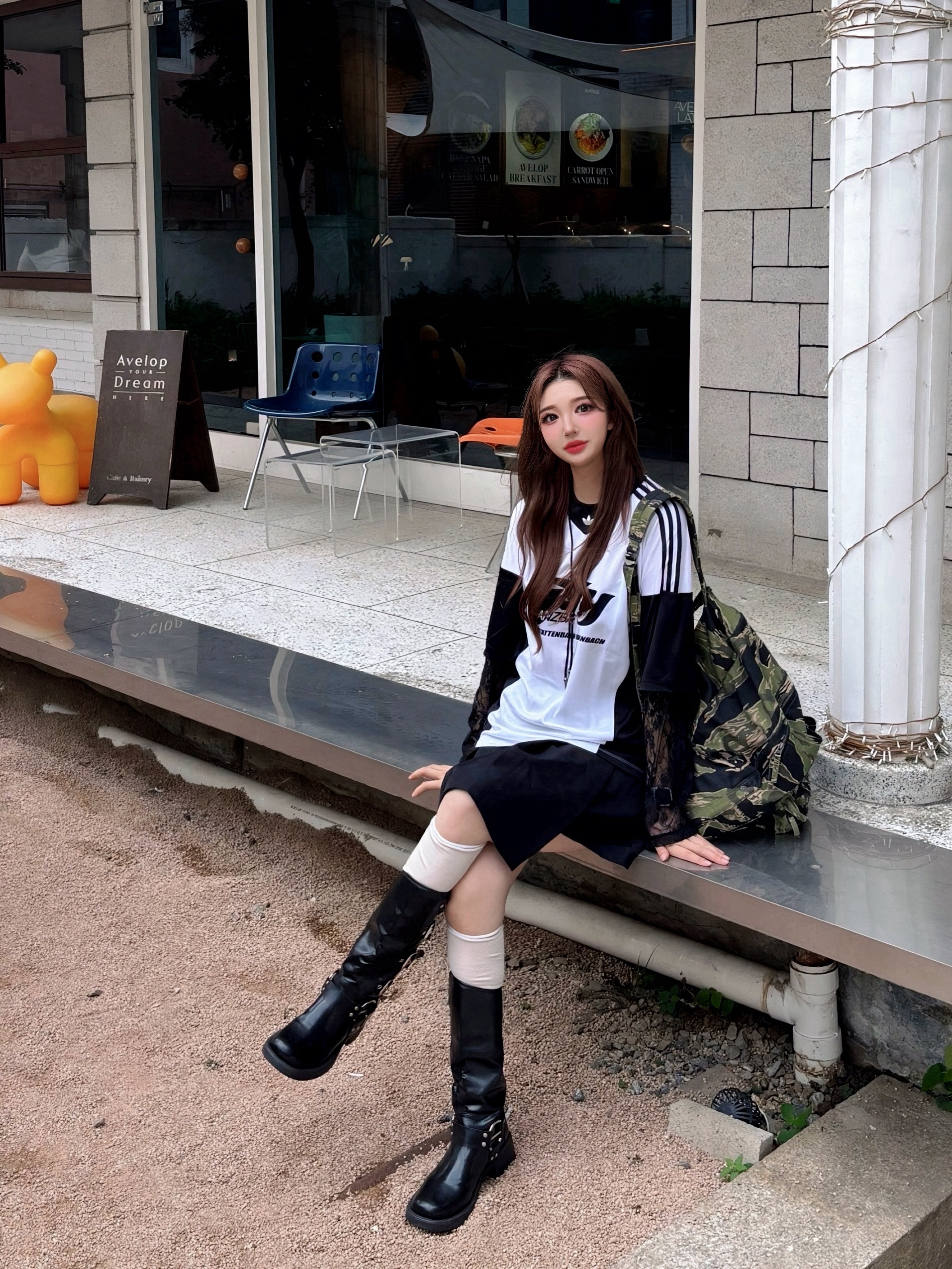 True Religion Authentic Wide Backpack Camo 착용 스타일 - 1