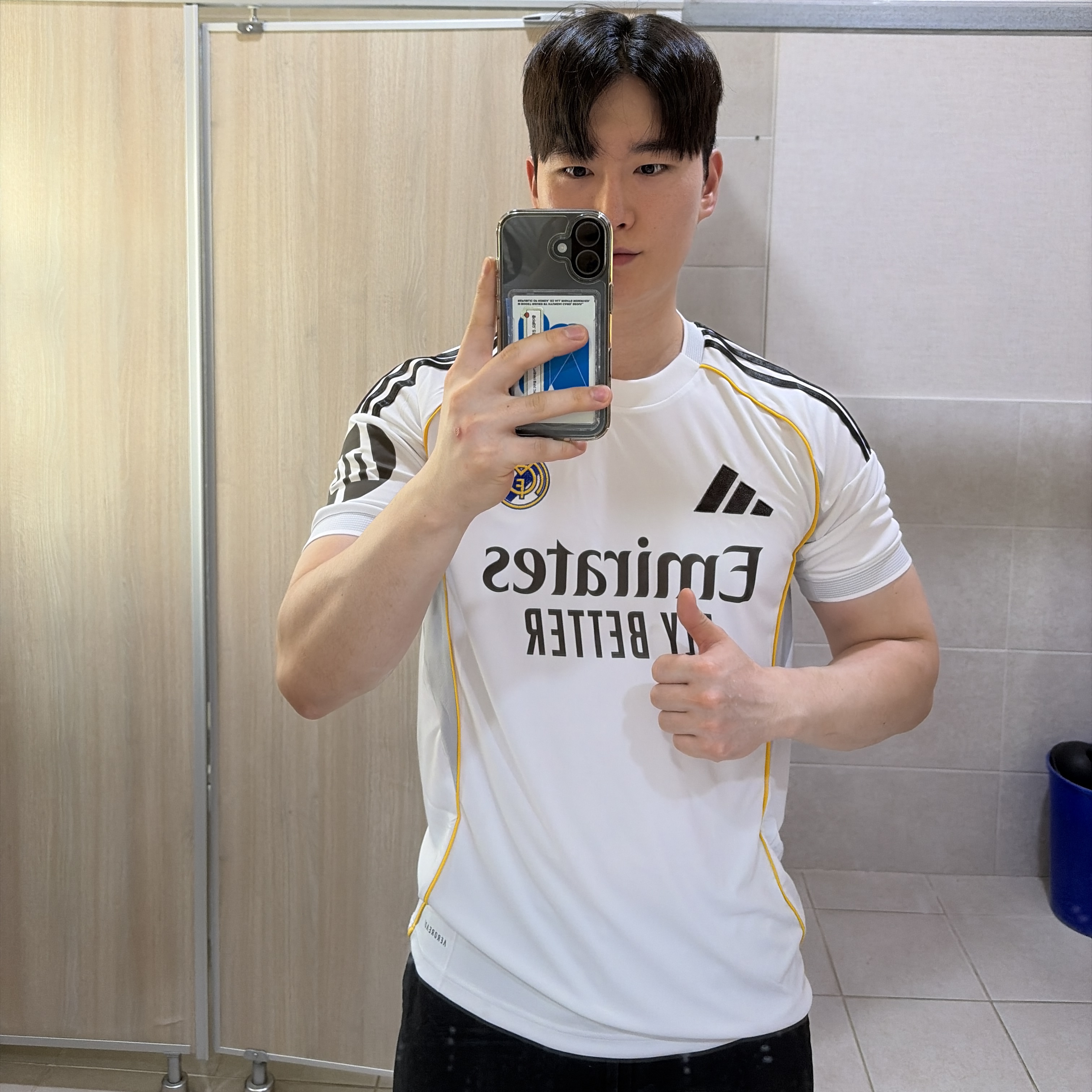 Adidas Real Madrid 2025/26 Home Jersey White - KR Sizing (Non Marking Ver.) 착용 스타일