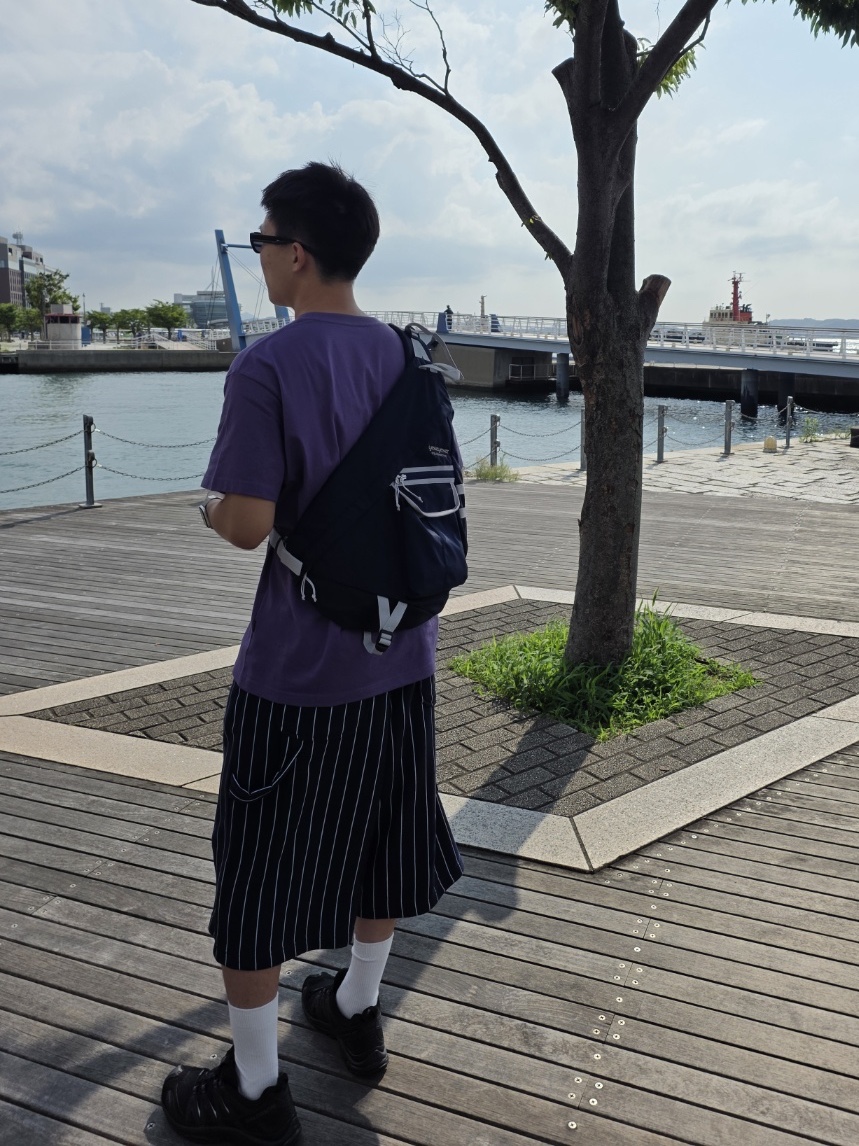 [더블적립]YESEYESEE C-Logo Dot Tee Light Purple, YESEYESEE Y.E.S Handy Sling Bag Navy 착용 스타일 - 1