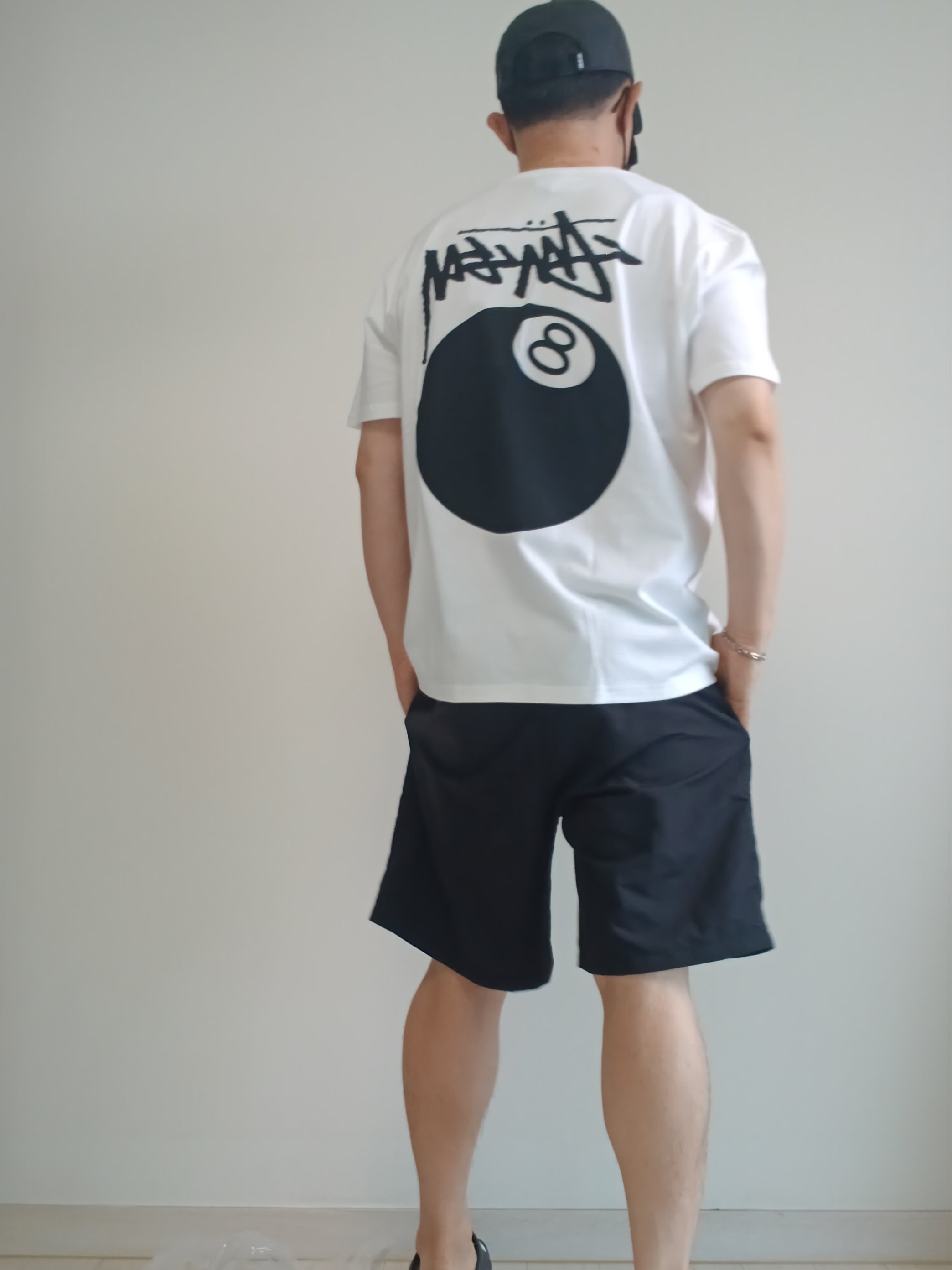 Nike ACG Trail Cap Black, Stussy 8 Ball T-Shirt White 착용 스타일 - 2