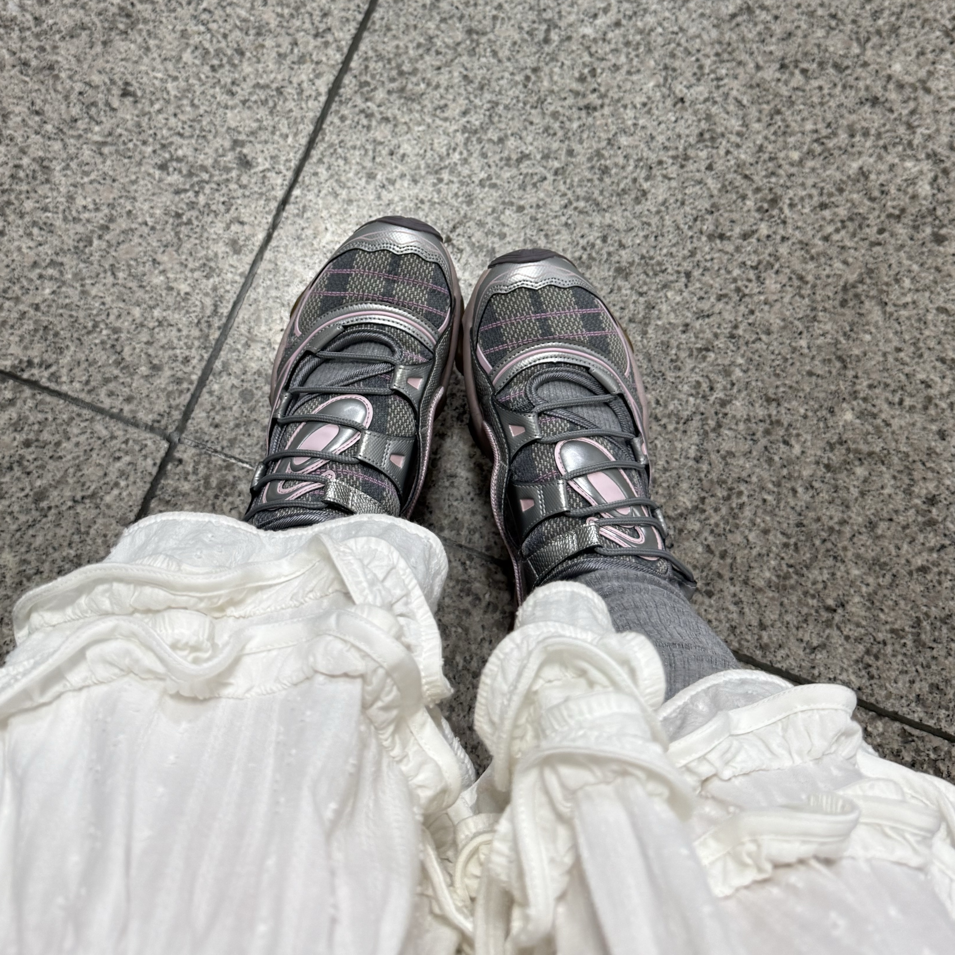 (W) Asics x Kiko Kostadinov x Hysteric Glamour Gel-Quantum Cotton Candy 착용 스타일