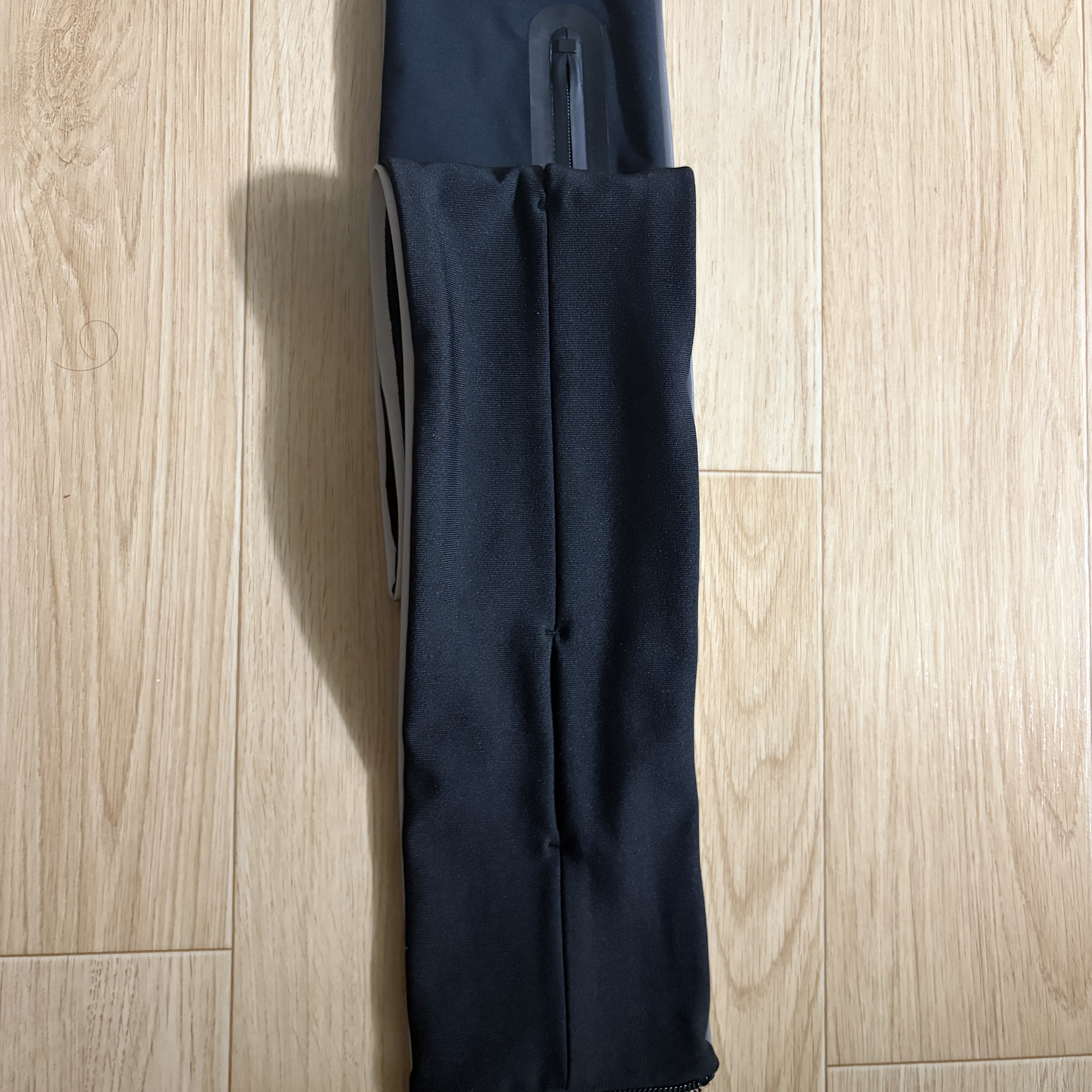 FlipBelt Elite Running Belt Black 착용 스타일 - 3