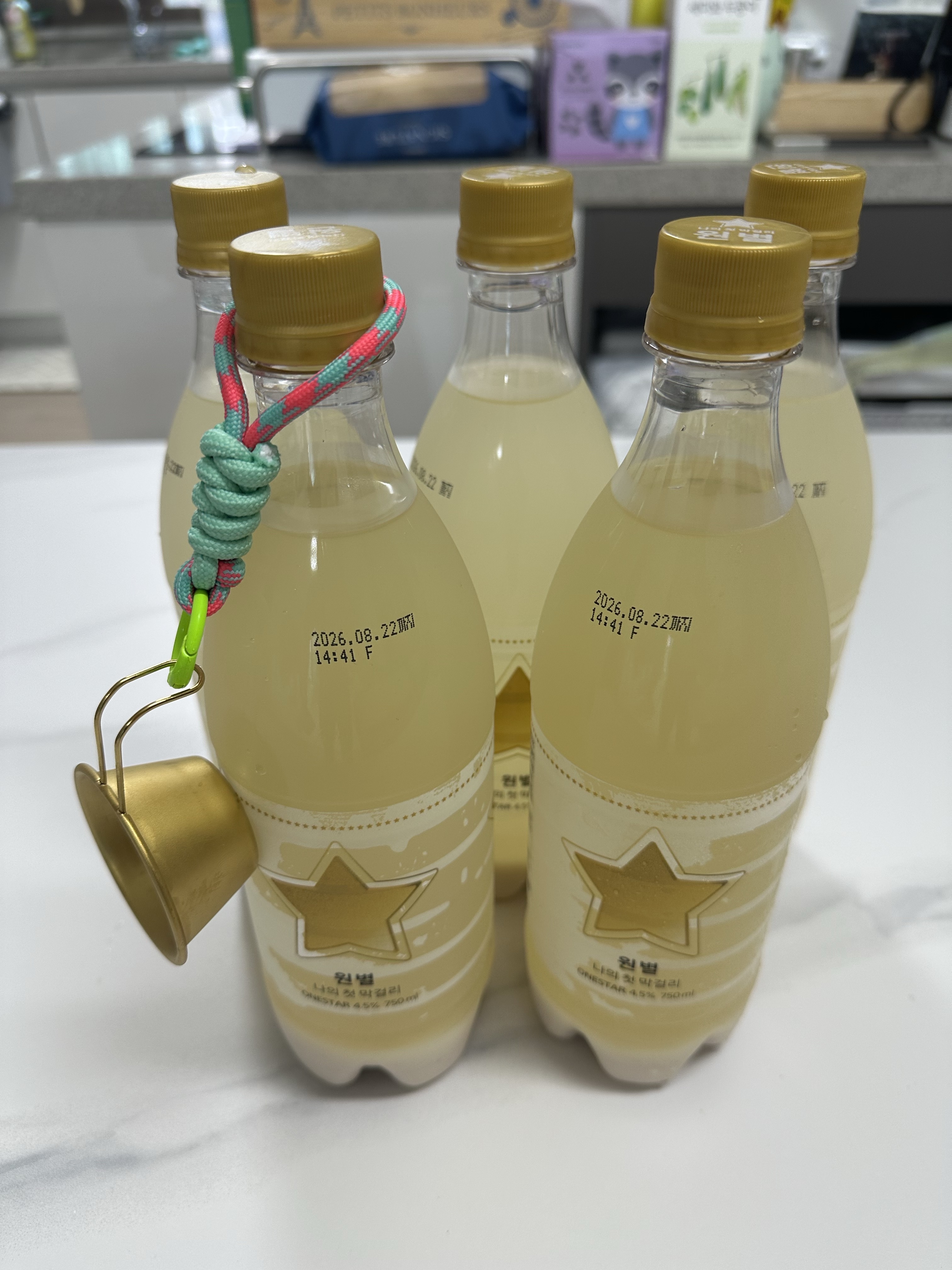BSM Brewery Fresh Makgeolli One Star 750ml 5 Btl. 착용 스타일