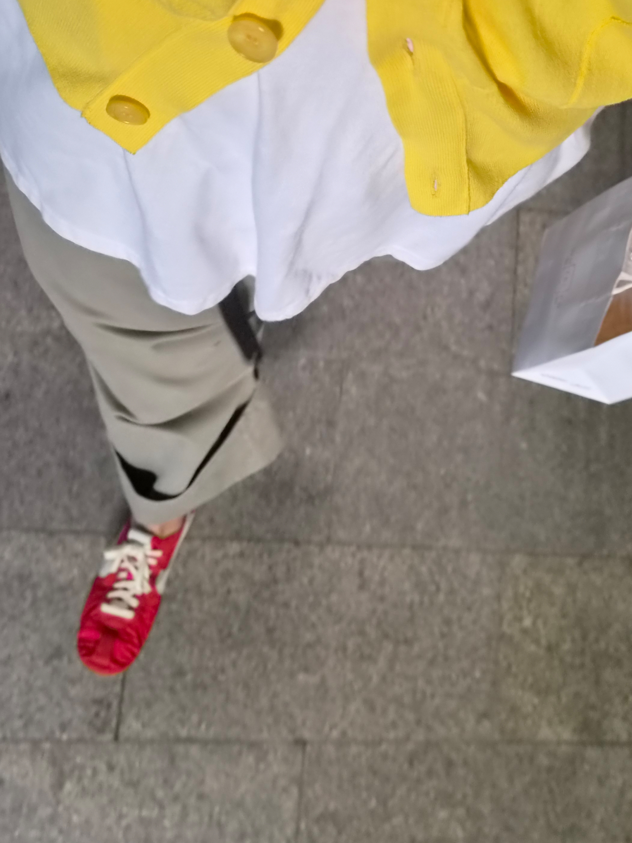 Nike x Jacquemus Moon Shoe SP University Red and Bicycle Yellow, Casio AE-1200WH-1AV 착용 스타일 - 3
