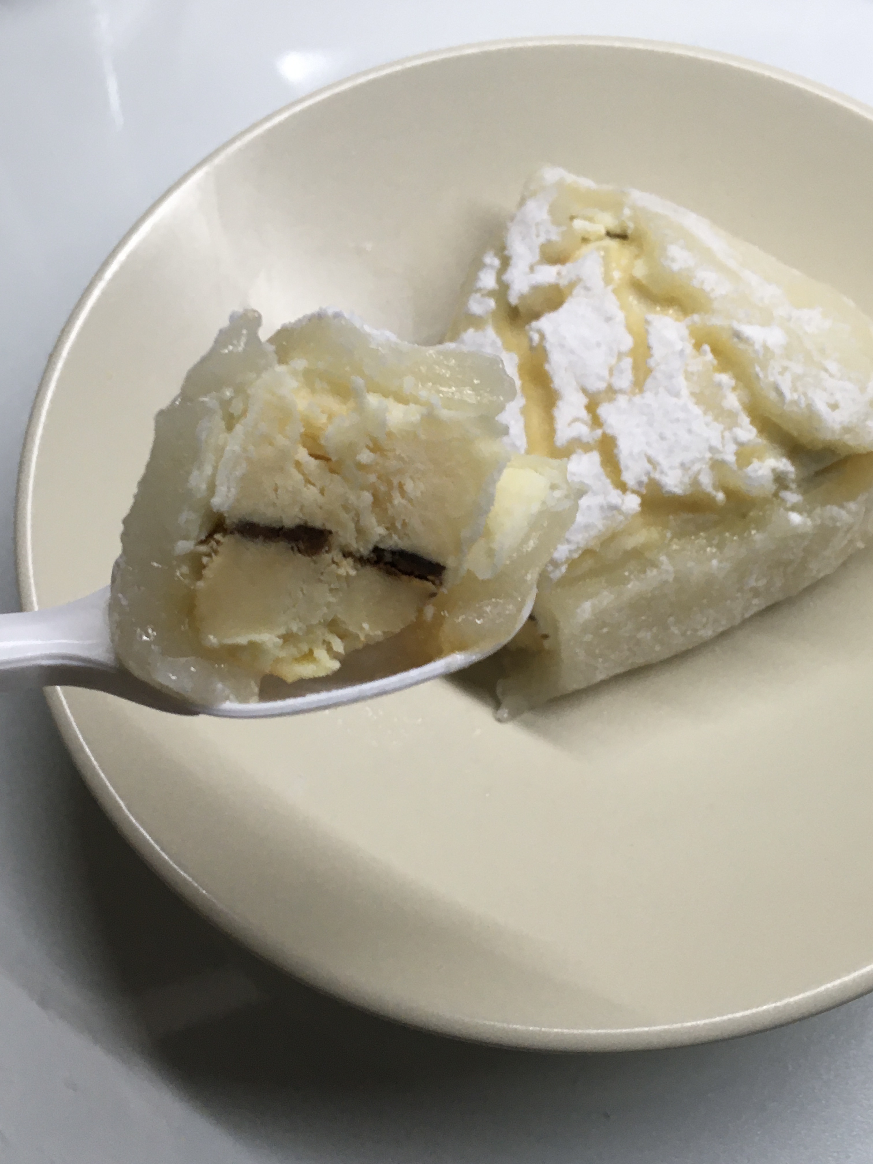 [KREAM 단독] What A Bread Mochi Cheesecake, [KREAM 단독] What A Bread Mug White 350ml 착용 스타일 - 4